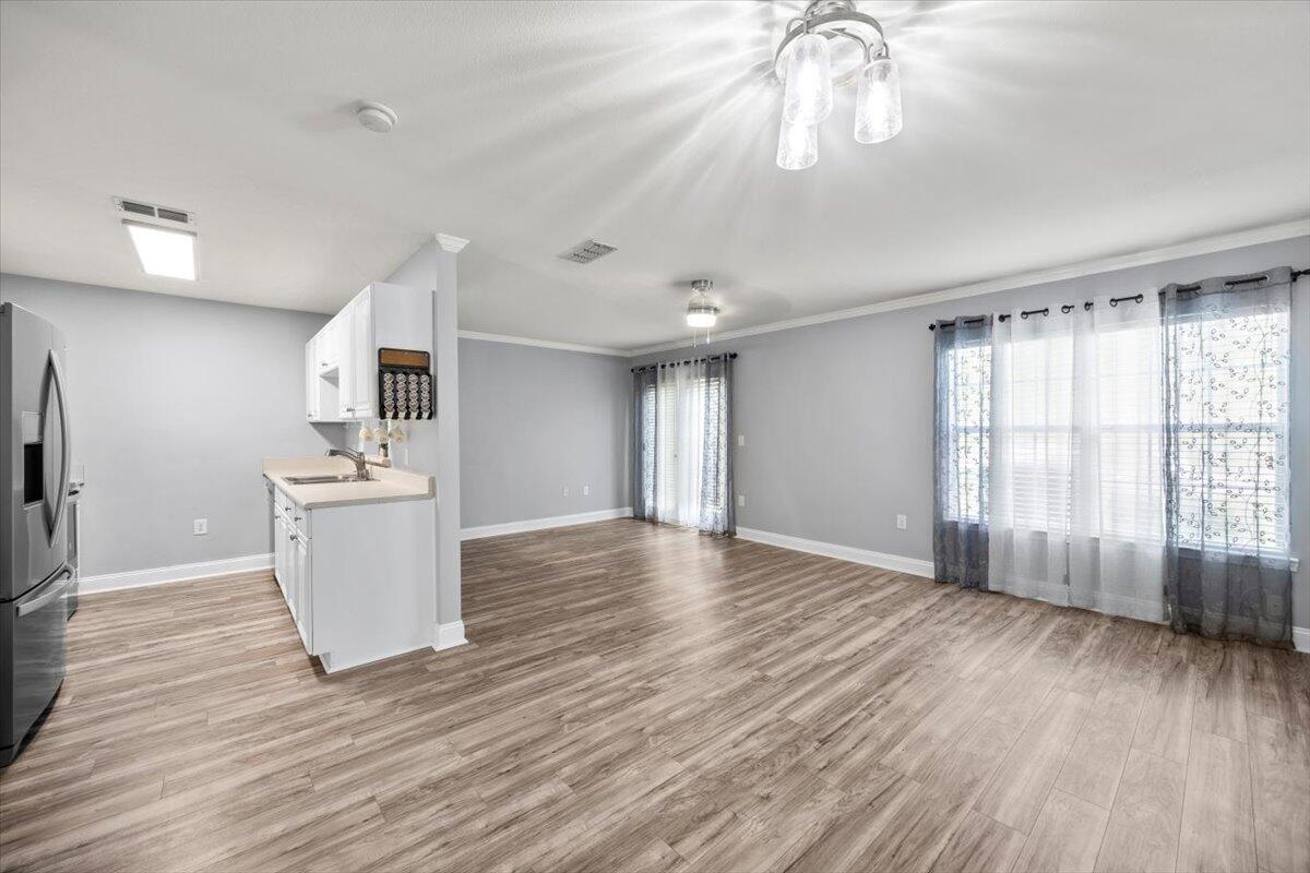 EAGLES LANDING T/H LOT 6 BLK V - Residential