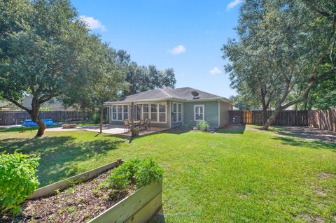 A home in Navarre