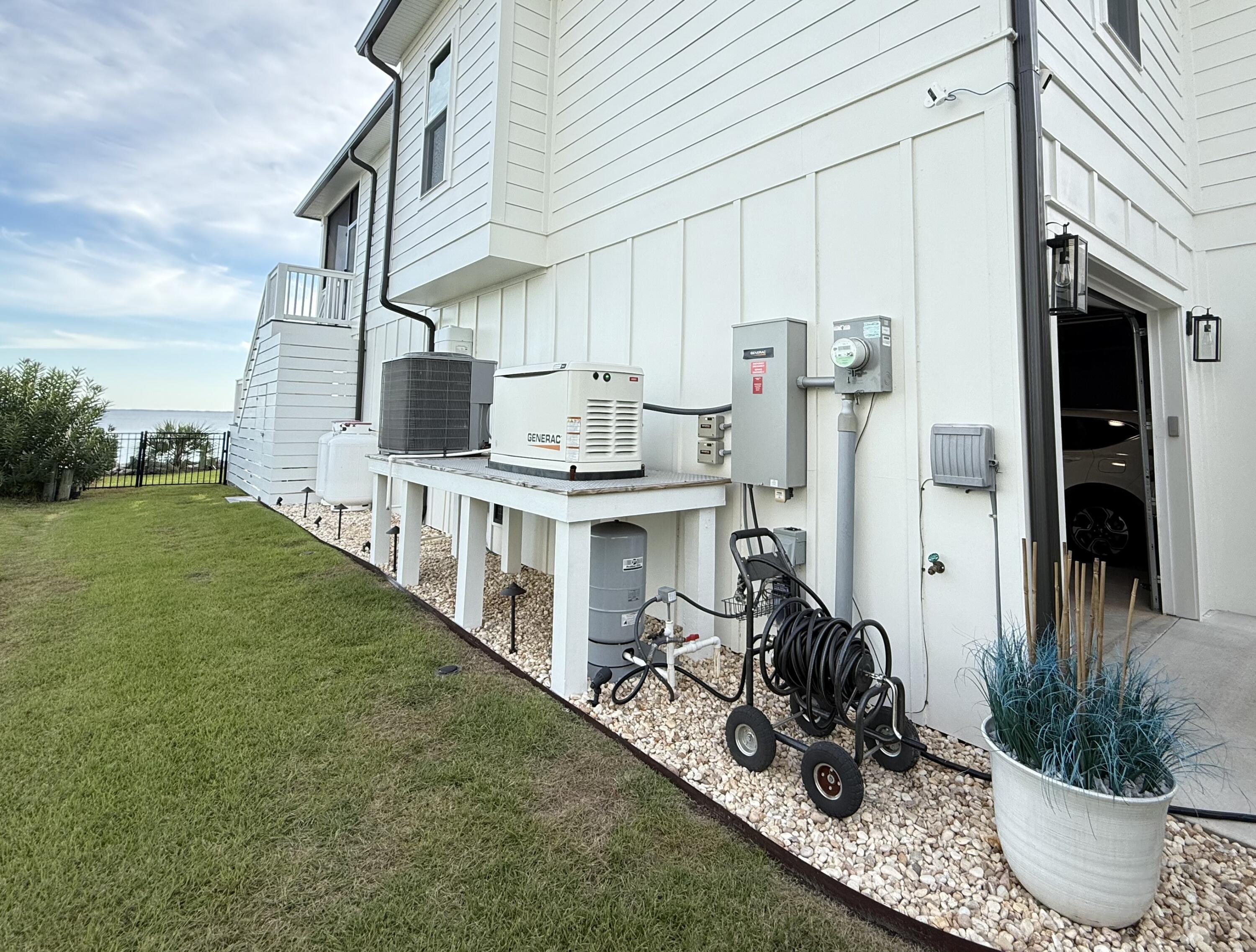 DOLPHIN COVE ESTATES T/H - Residential