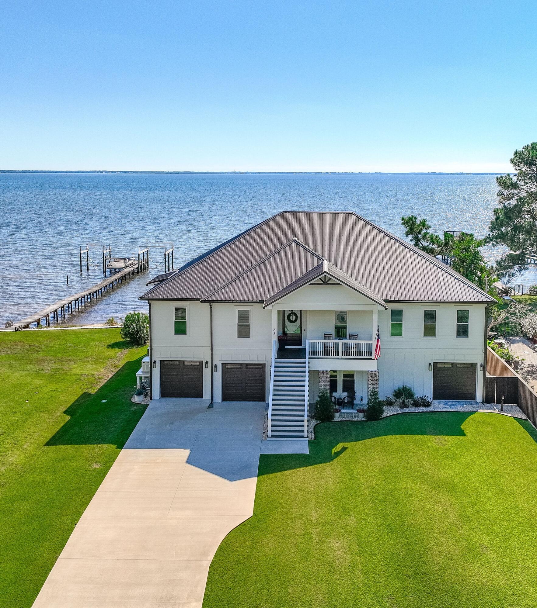 DOLPHIN COVE ESTATES T/H - Residential