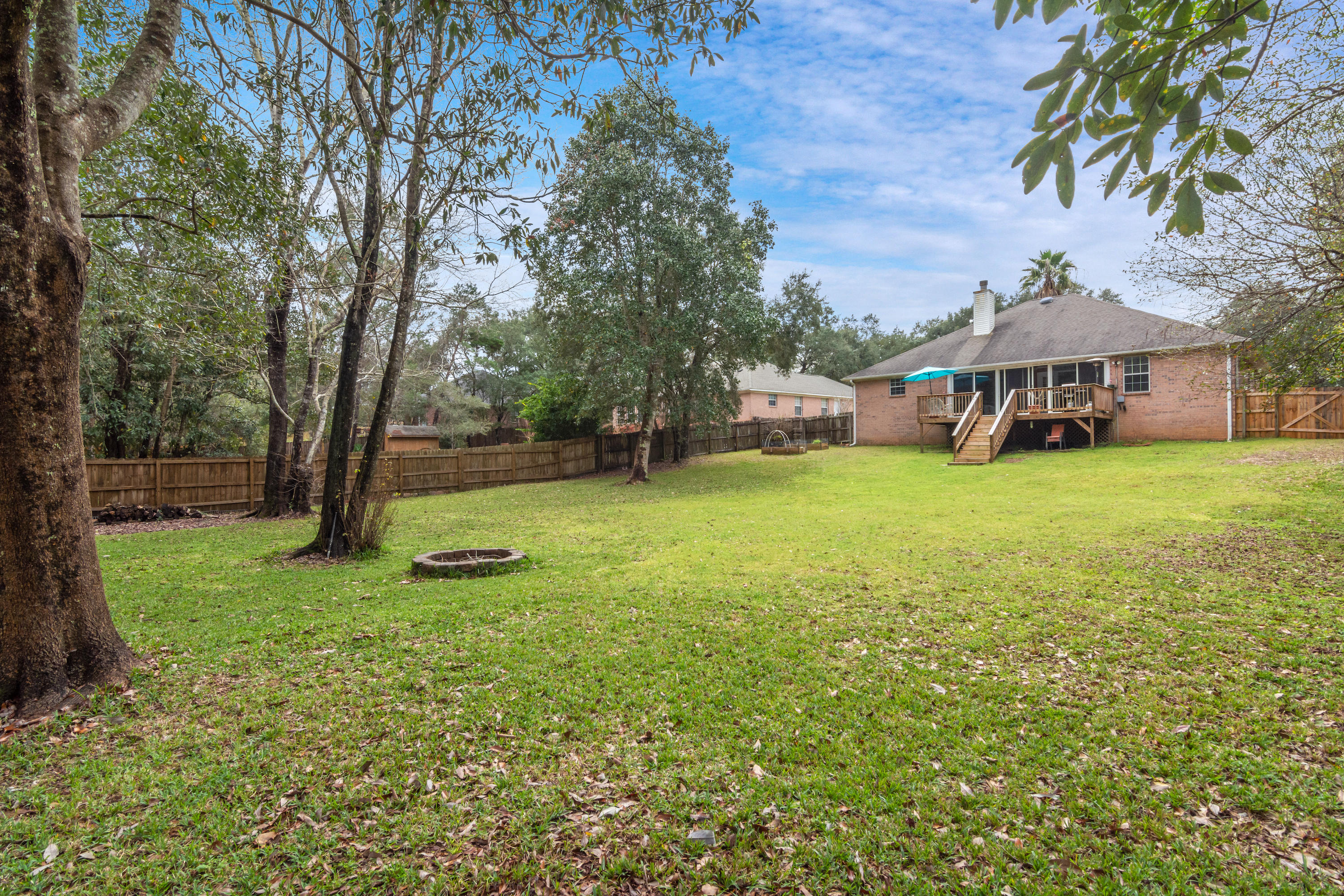 BAREFOOT CREEK - Residential