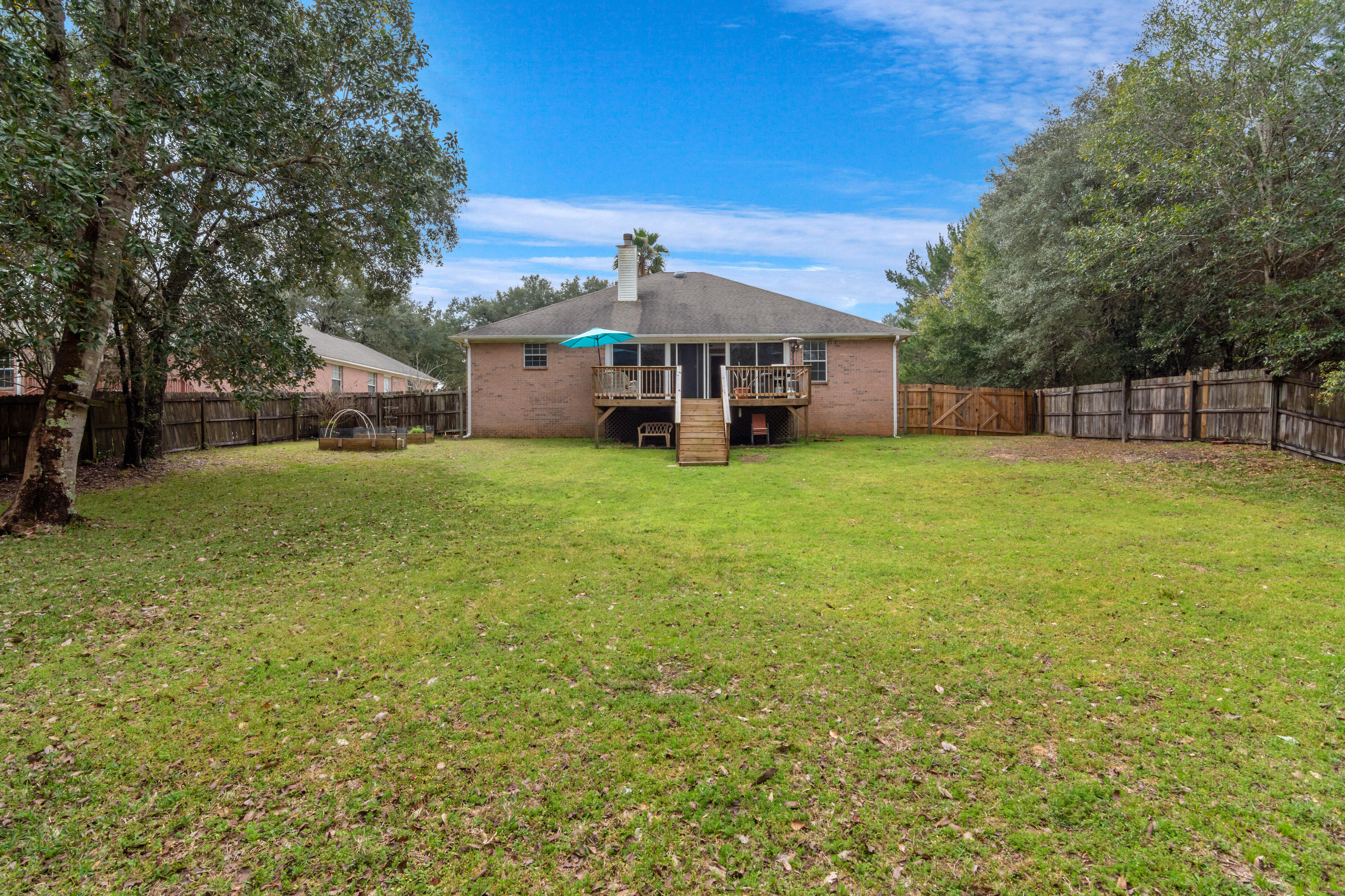 BAREFOOT CREEK - Residential