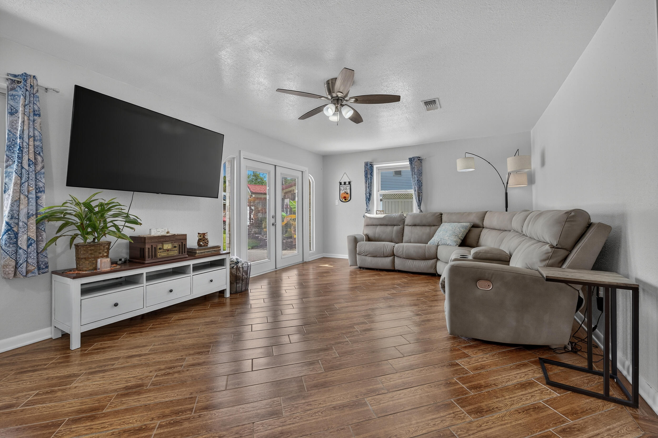 CARRACRES WEST - Residential