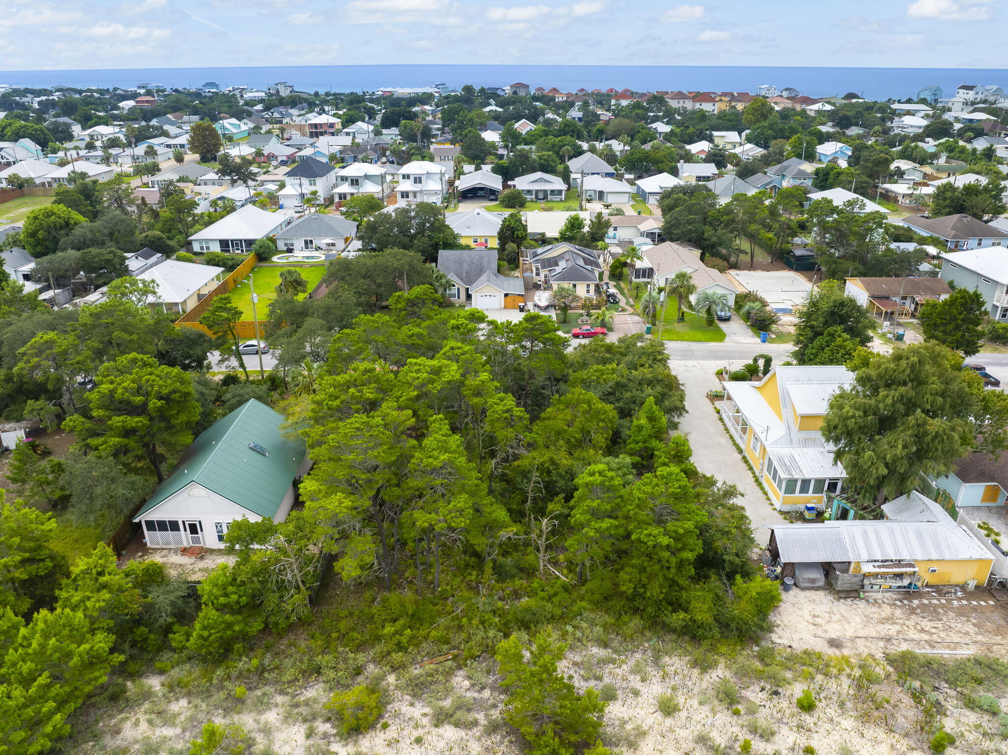 RIVIERA BEACH - Land