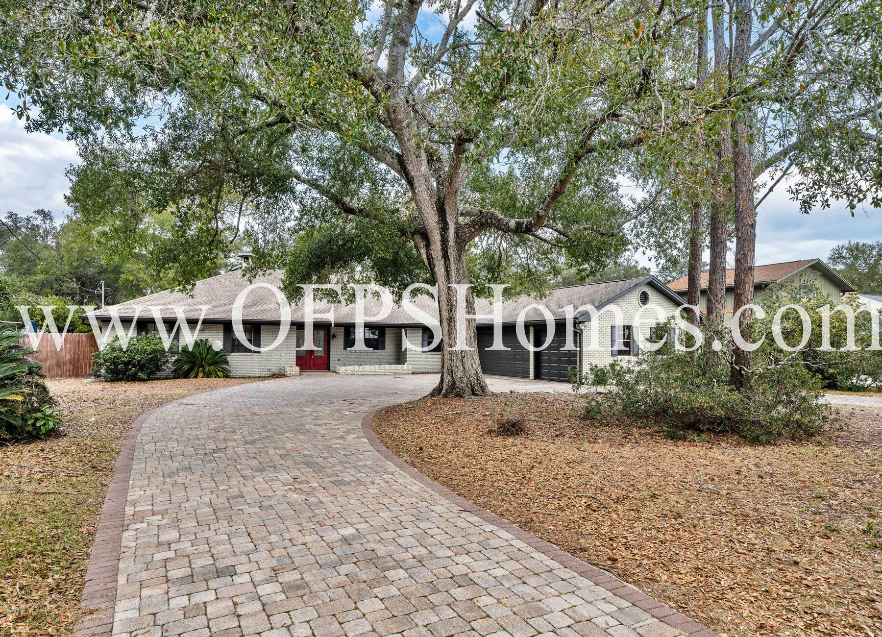 Photo 1 of 37 — 242 Country Club Road, Shalimar, FL 32579
