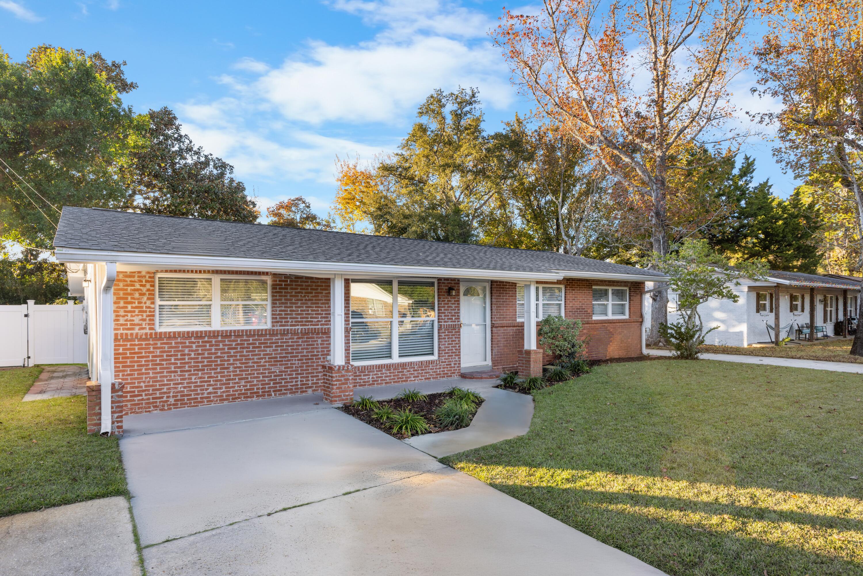 SPRINGDALE - Residential