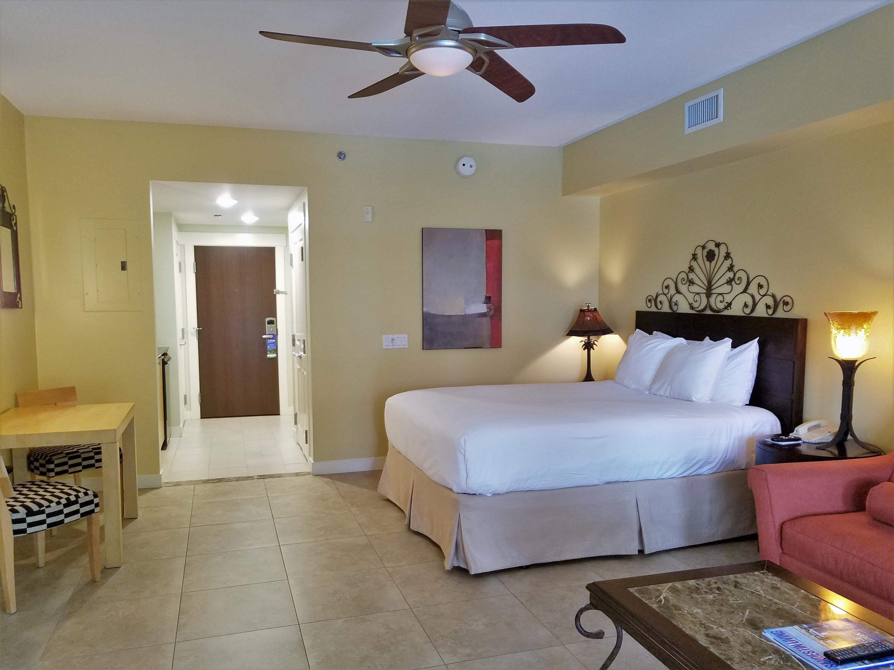 BAHIA CONDO - Residential