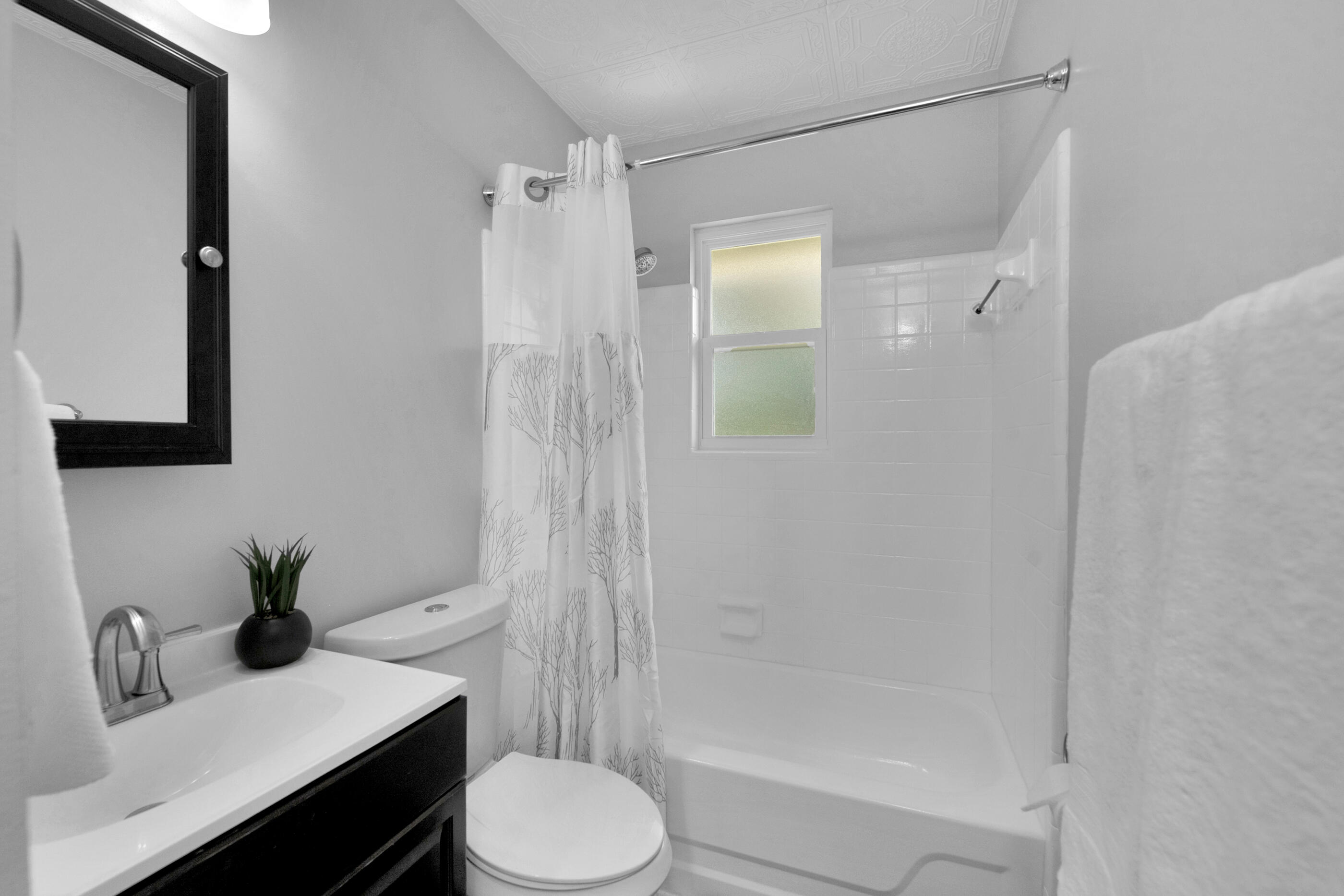 ADAMS POWELL EAST - Residential