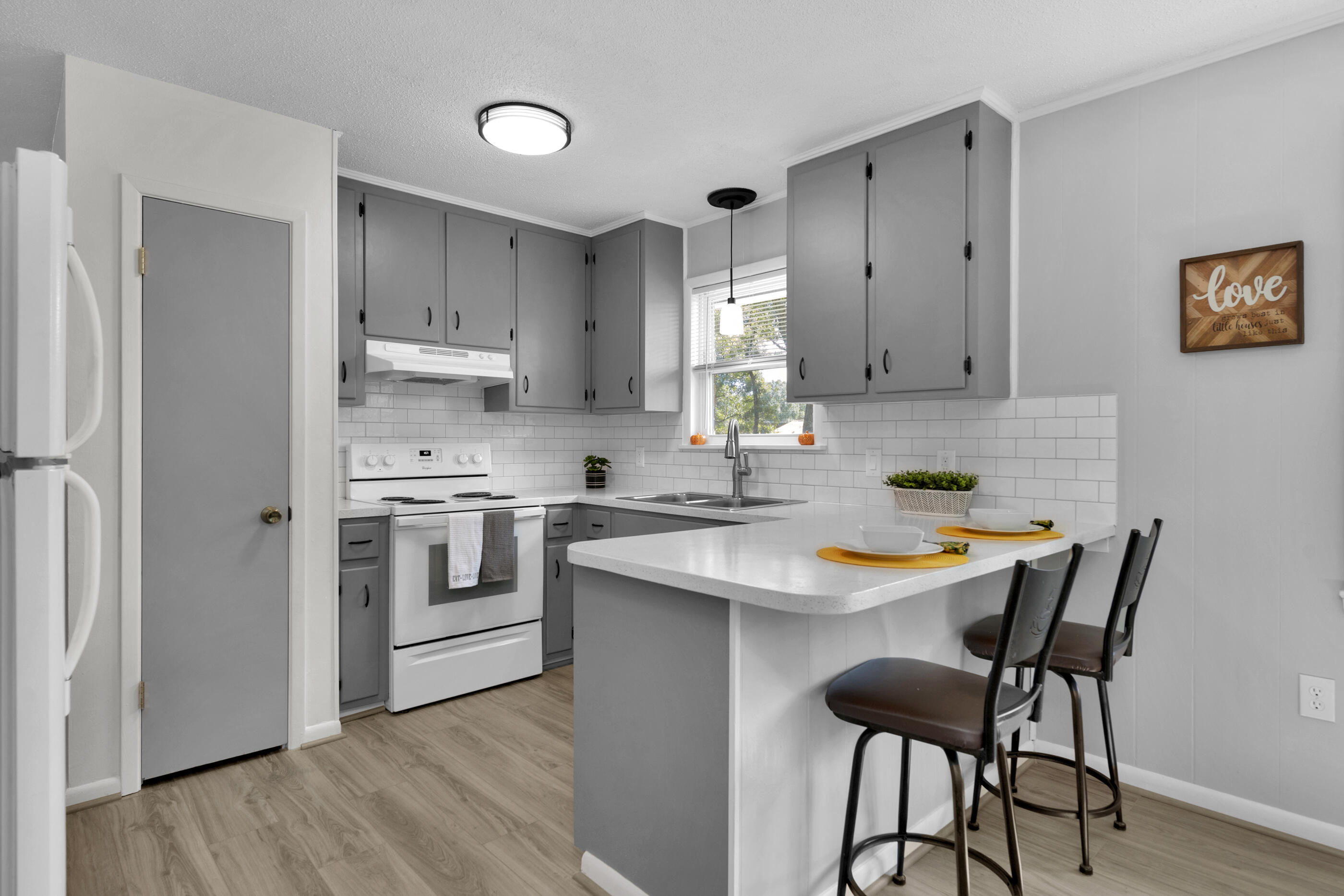 ADAMS POWELL EAST - Residential