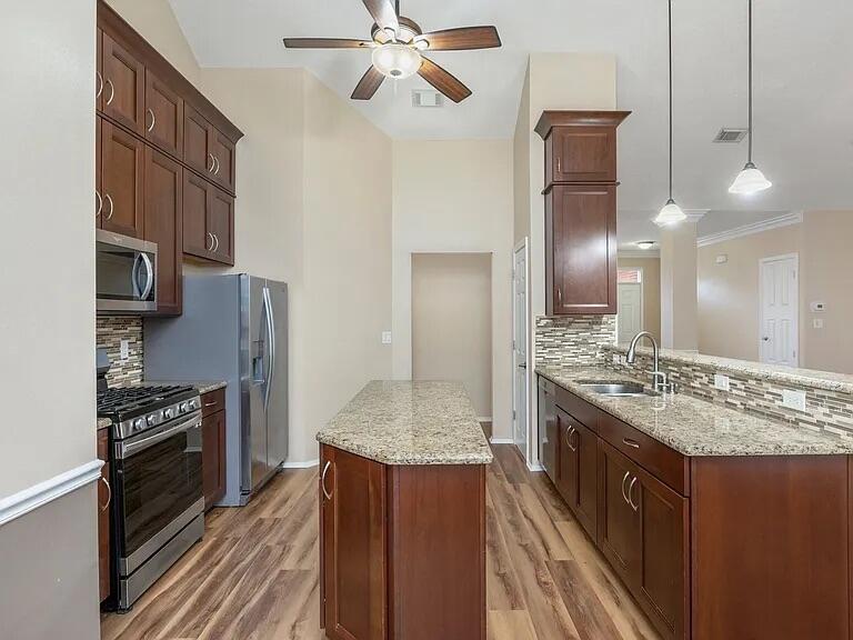 PARKWOOD ESTATES PH 7 - Residential