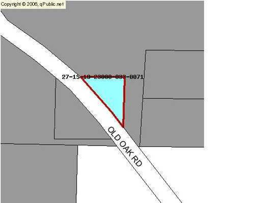 Triangular shaped single family lot located close to the town of Freeport and South Walton. Possible bayou views if a two story home was build on the lot. No Survey available.