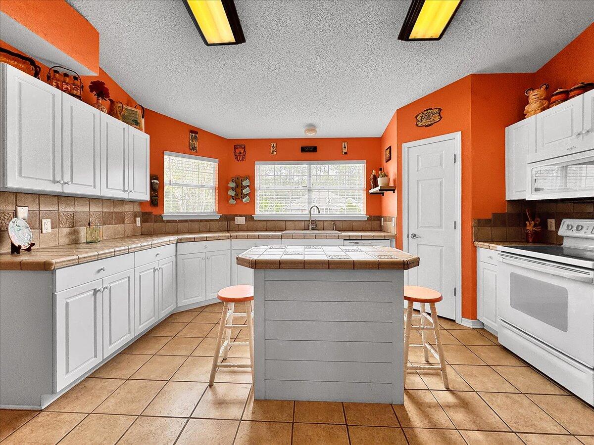 HOLLEY BY THE SEA, 1ST ADD - Residential