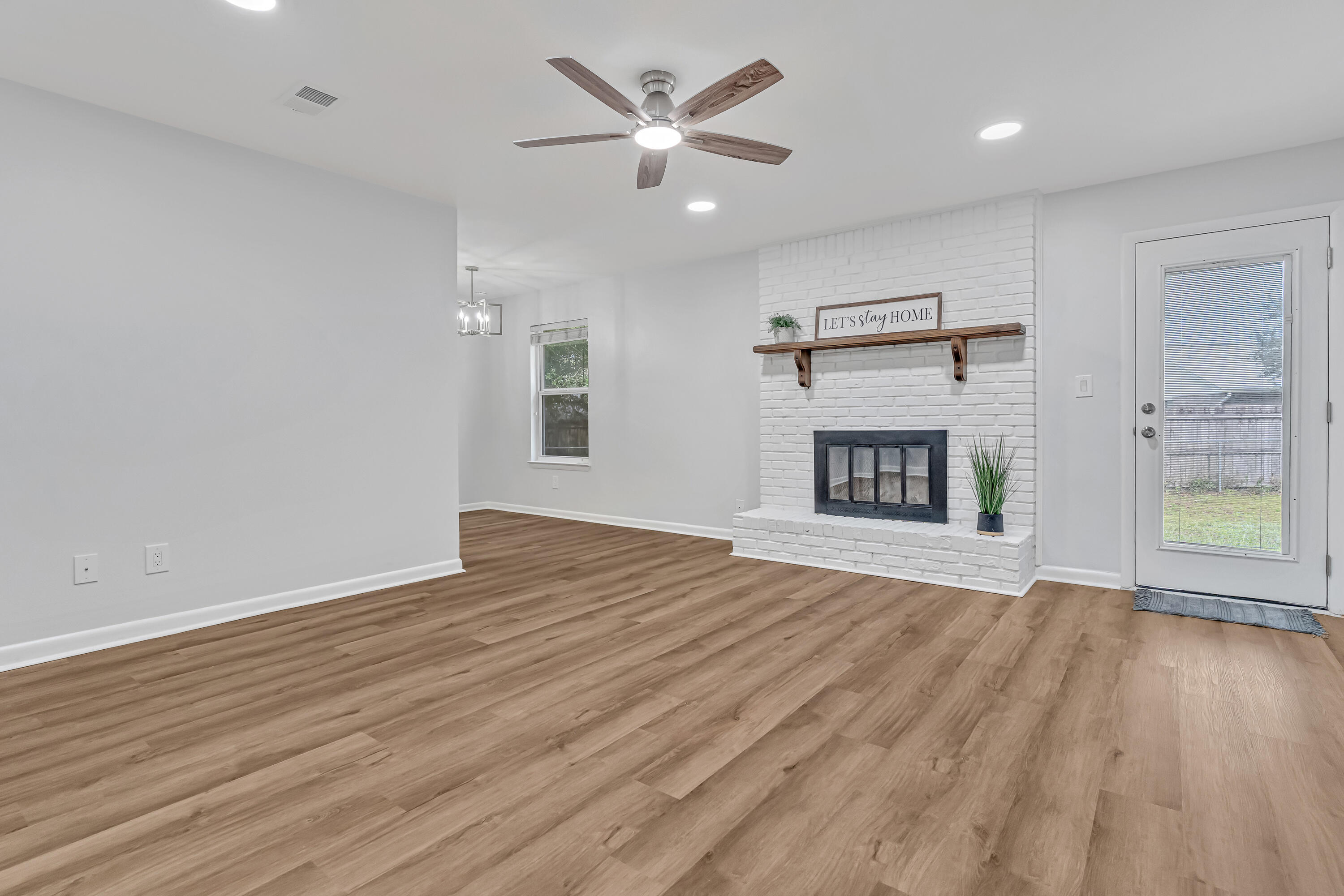 CREEKSIDE 2 - Residential