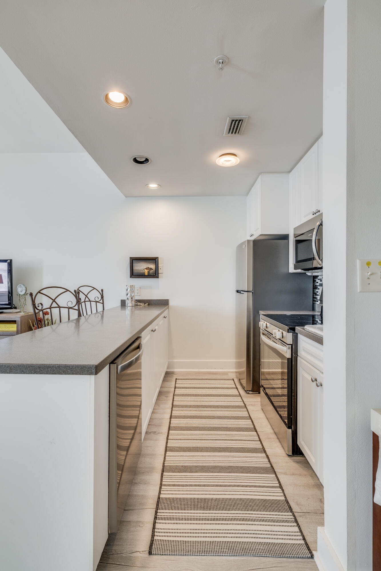 INN AT GULF PLACE - Residential