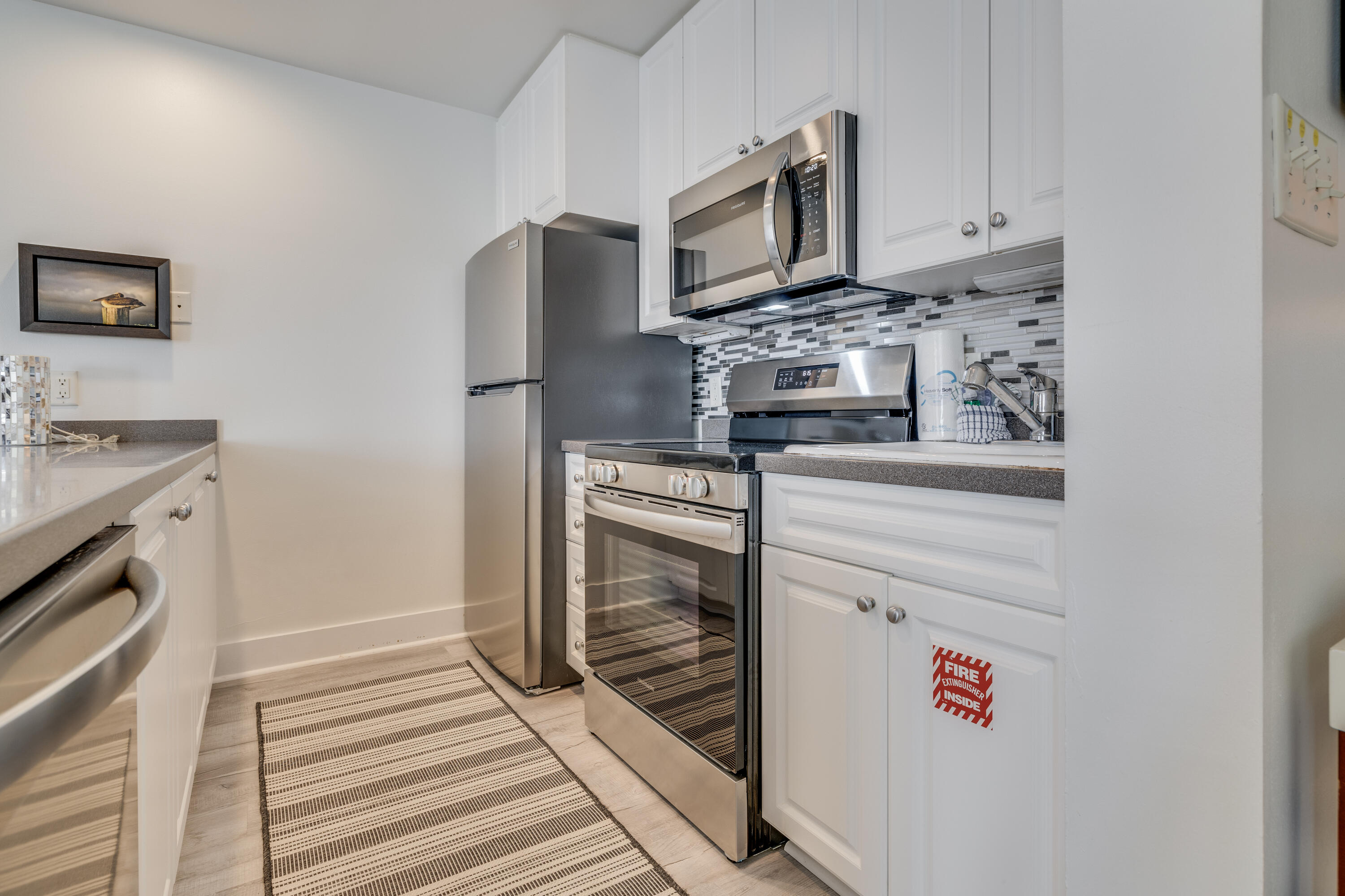 INN AT GULF PLACE - Residential