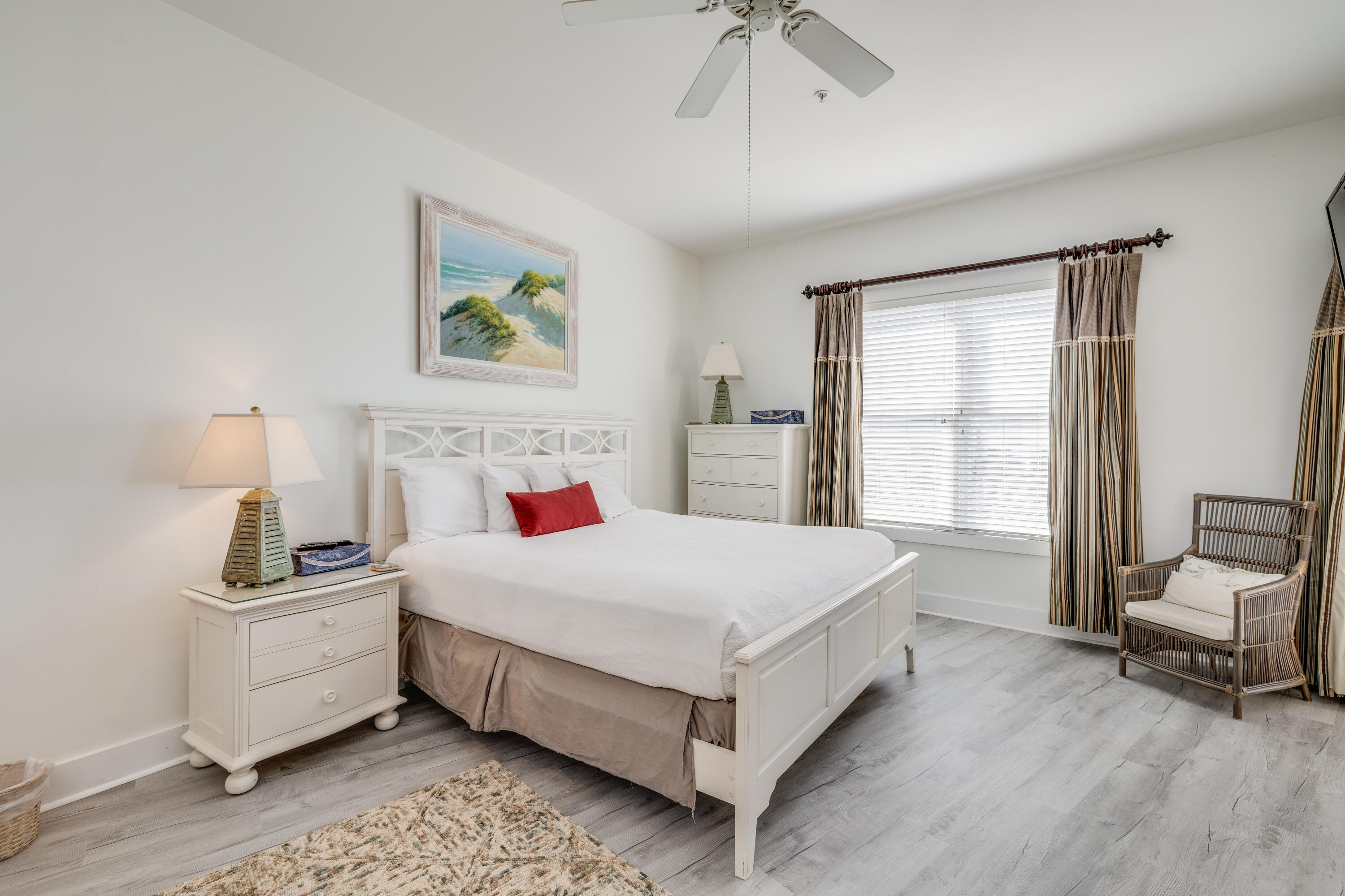 INN AT GULF PLACE - Residential