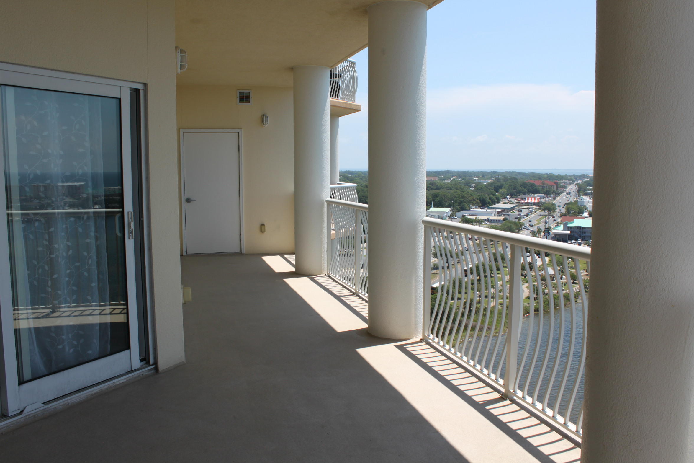 PRESIDIO YACHT CLUB - Residential