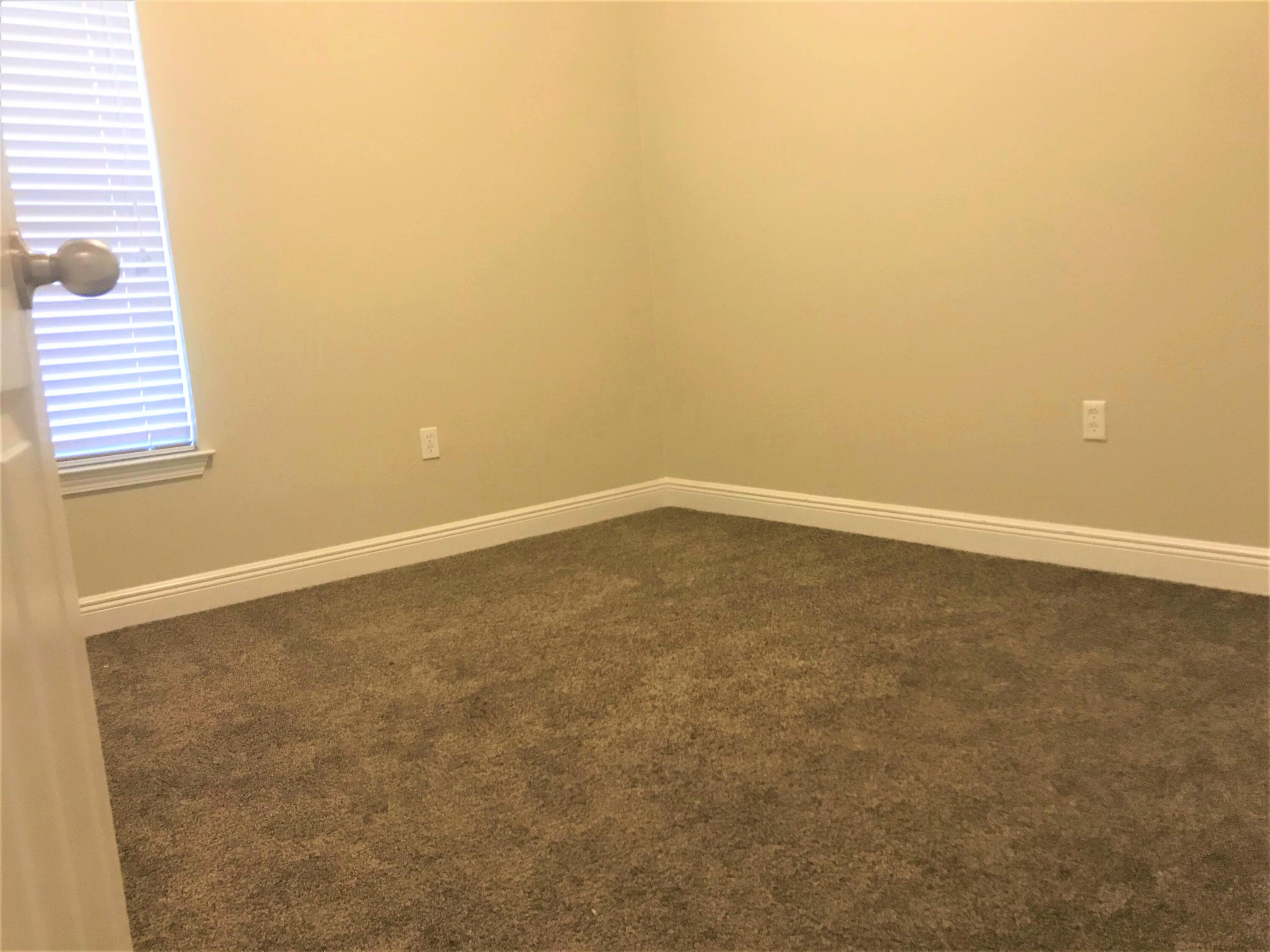 ROLLING RIDGE - Residential Lease