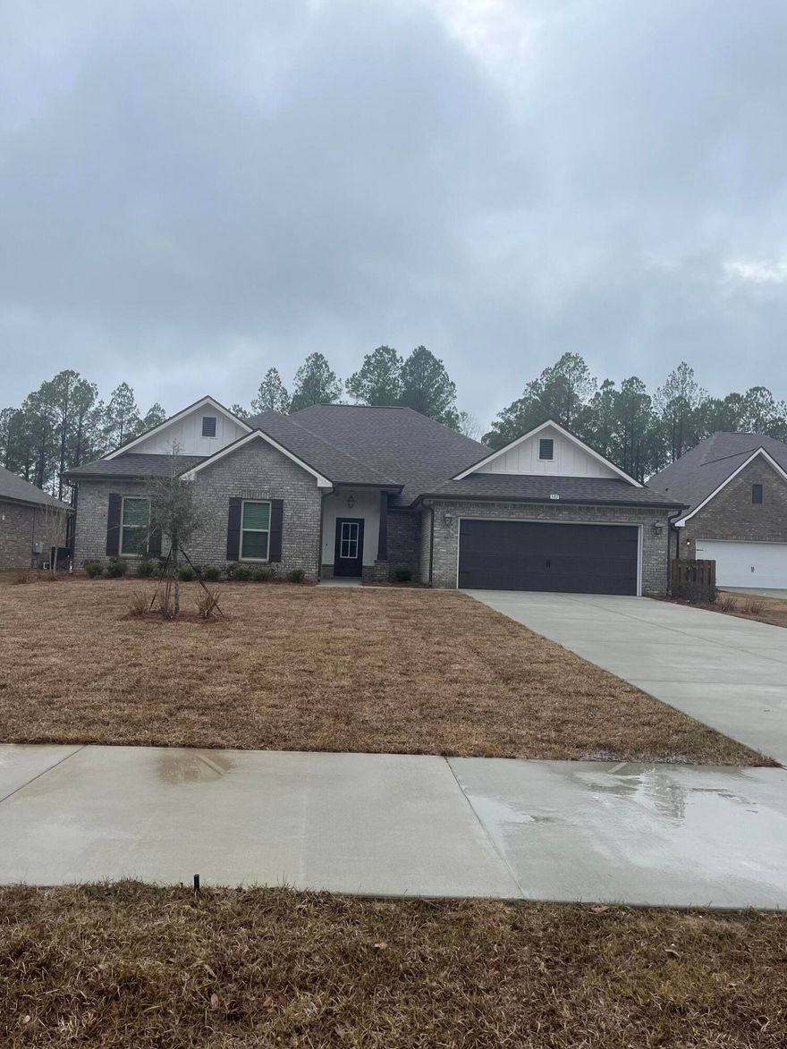 Awesome builder rate! Restrictions apply.The CROSBY III H in Lanterns at Hammock Bay community offers a 4 bedroom, 2 full bathroom, open and split design with pocket office. Upgrades added (list attached).Special Features: double vanity, garden tub, separate custom tiled shower, and walk-in closet (opens to laundry) in master bath, double vanity in bath 2, walk-in closets, kitchen island, walk-in pantry, covered patio, boot bench in mudroom, custom kitchen backsplash, crown molding, LED lighting, smart connect WIFI thermostat, framed mirrors, landscaping, architectural 30-year shingles, flood lights, and more!Energy Efficient Features: electric water heater, electric kitchen appliance package, low E windows, and more! Energy Star Partner.