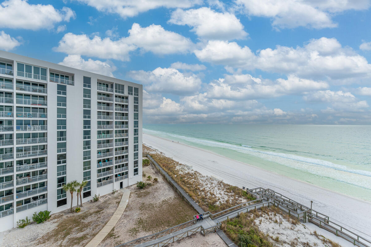 SHORELINE TOWERS 2 - Residential