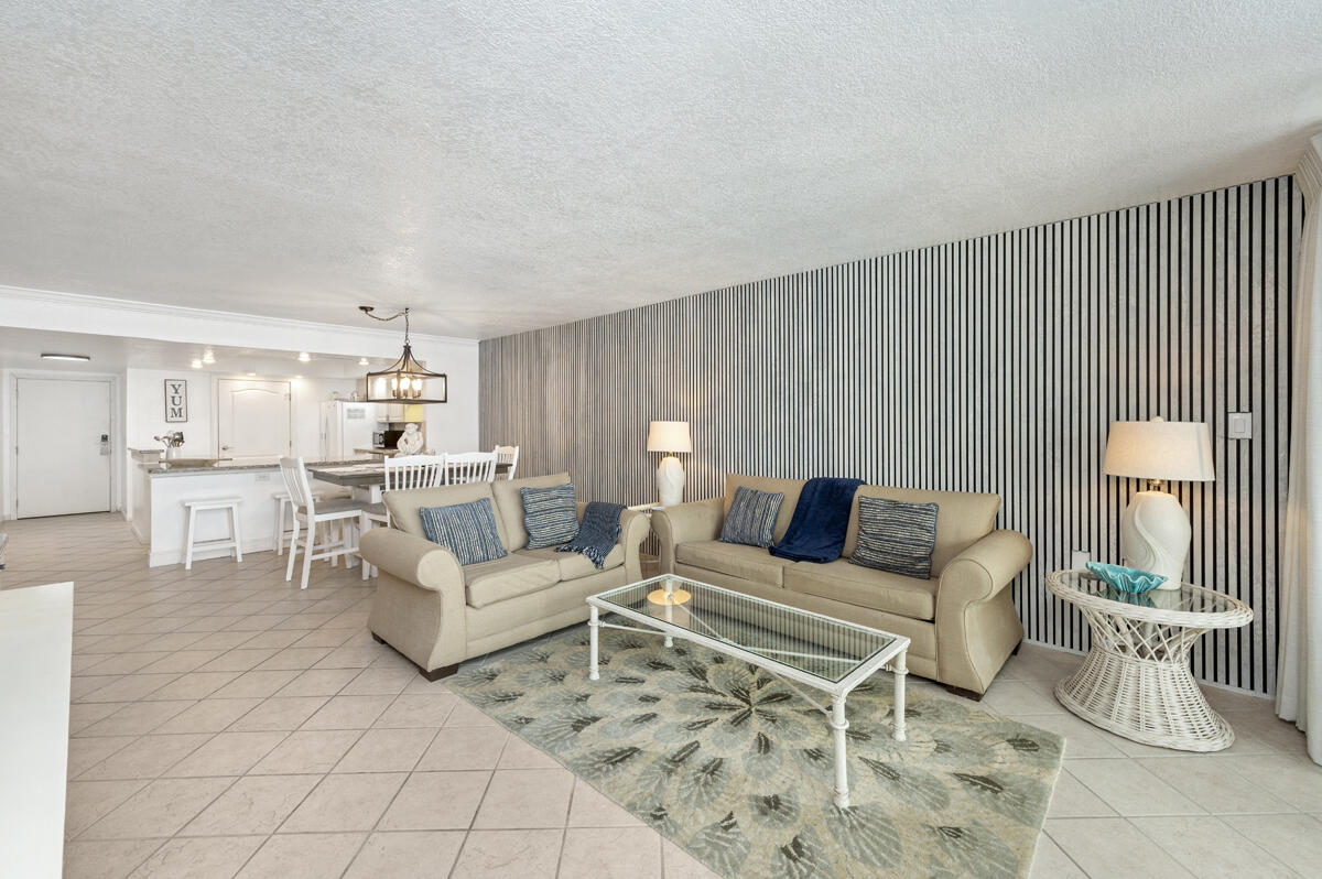 SHORELINE TOWERS 2 - Residential