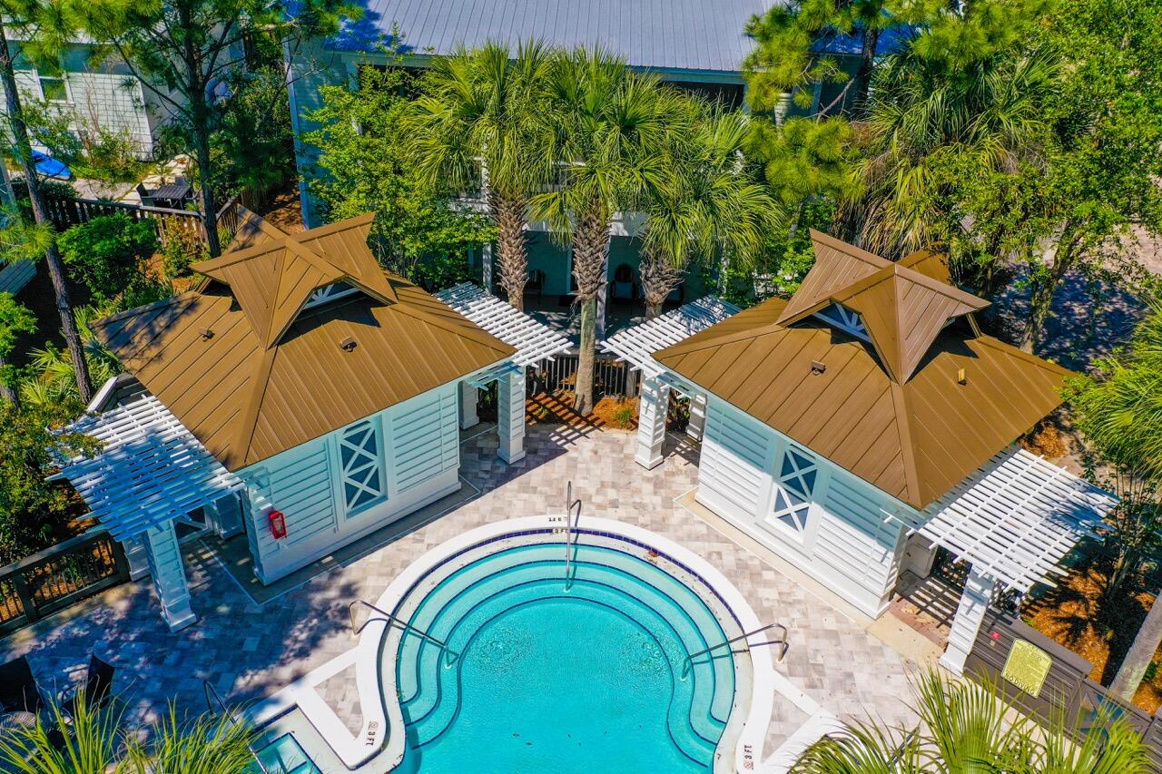 COTTAGES AT EASTERN LAKE - Residential