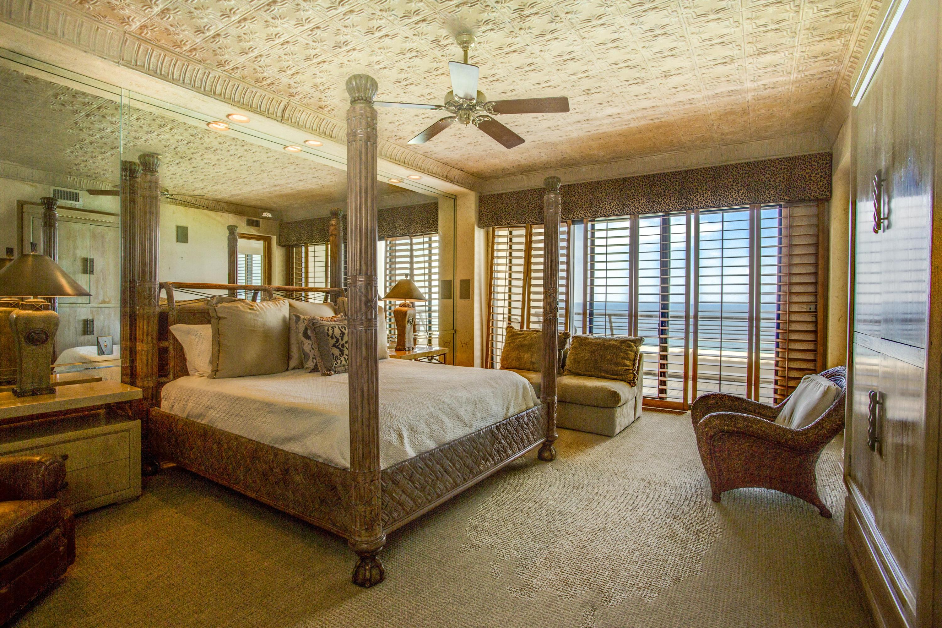 EMERALD TOWERS CONDO - Residential