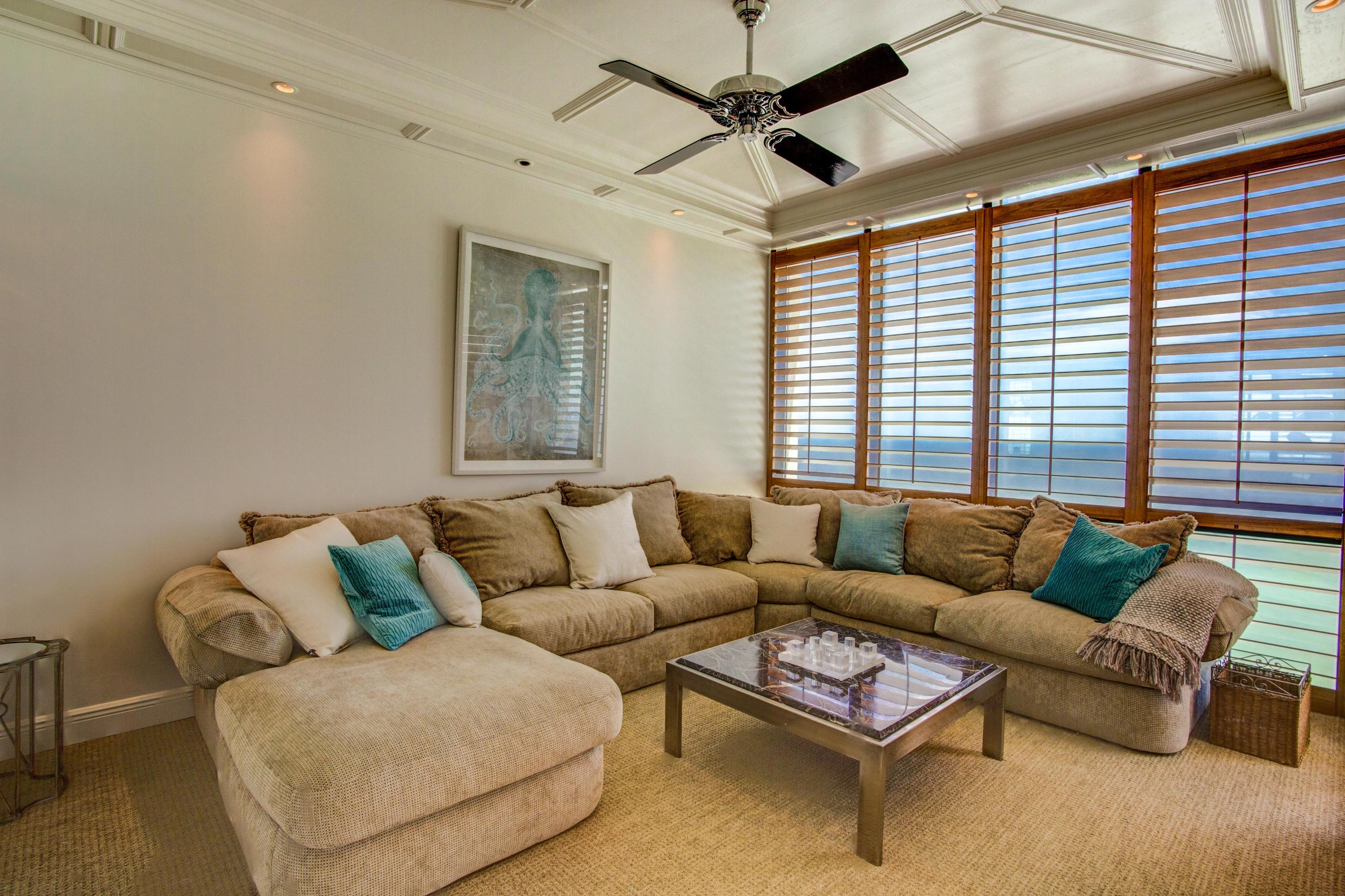 EMERALD TOWERS CONDO - Residential