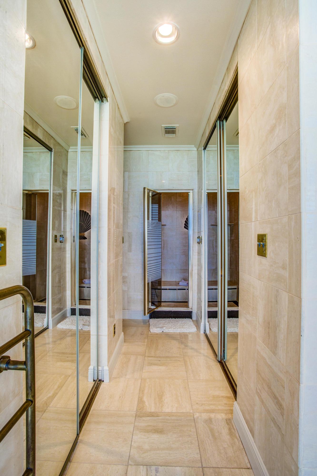 EMERALD TOWERS CONDO - Residential