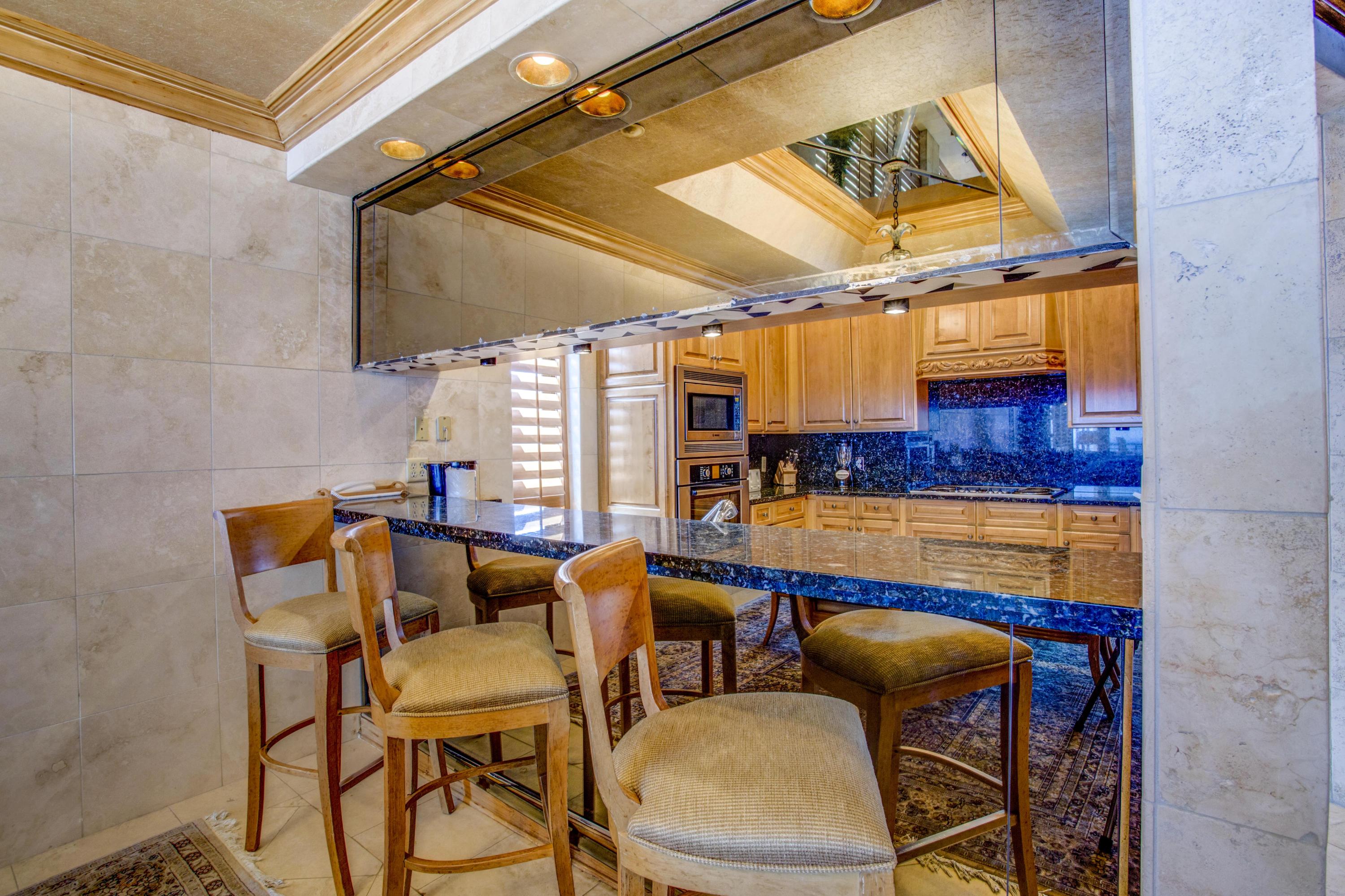 EMERALD TOWERS CONDO - Residential