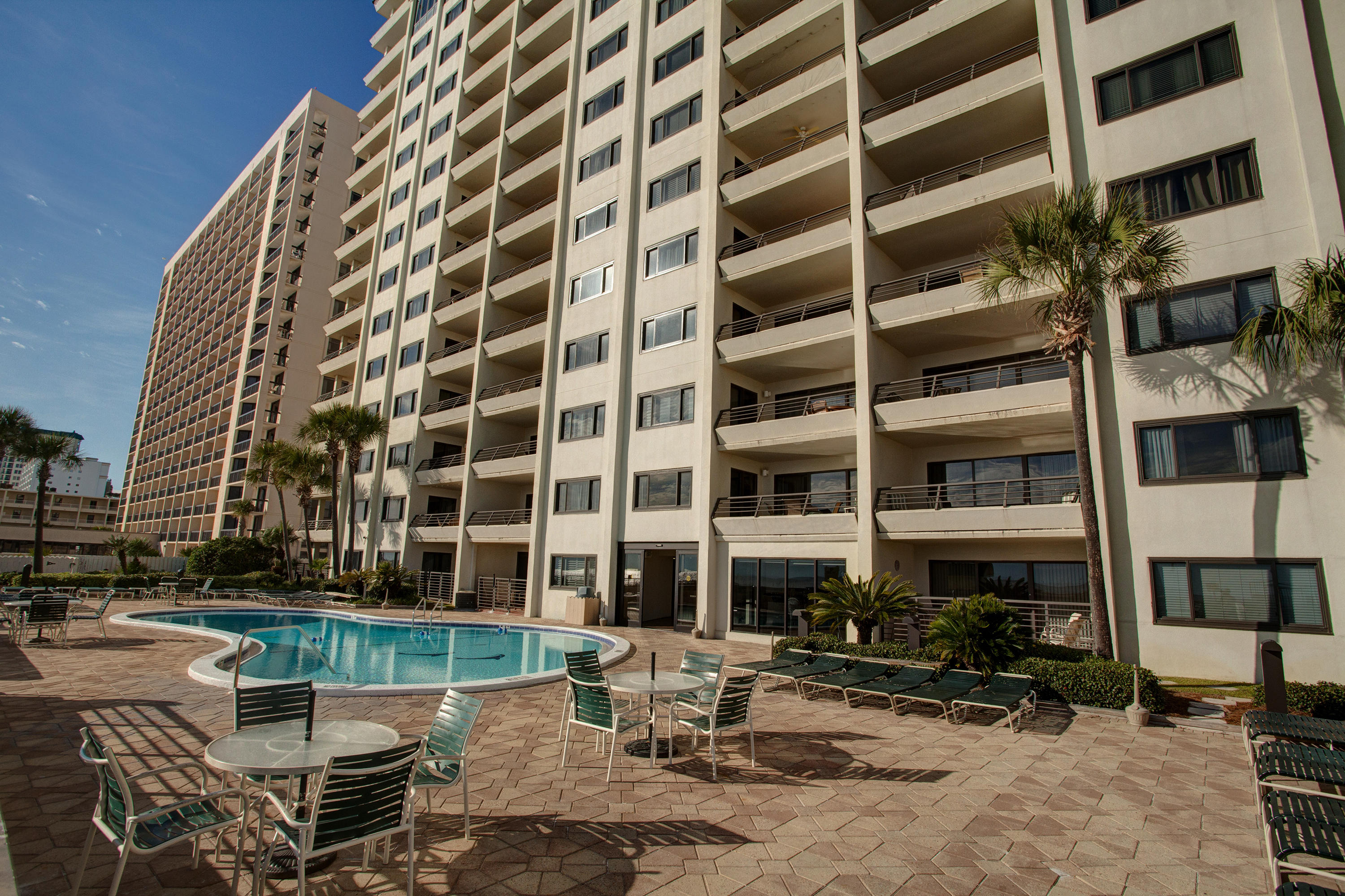 EMERALD TOWERS CONDO - Residential