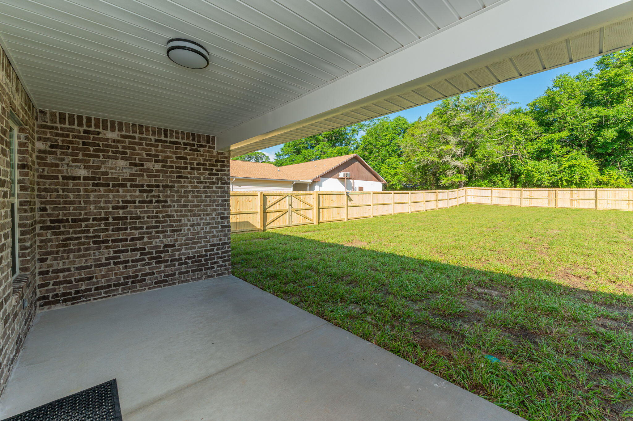 CRESTVIEW LOT 6 BLK 151 - Residential