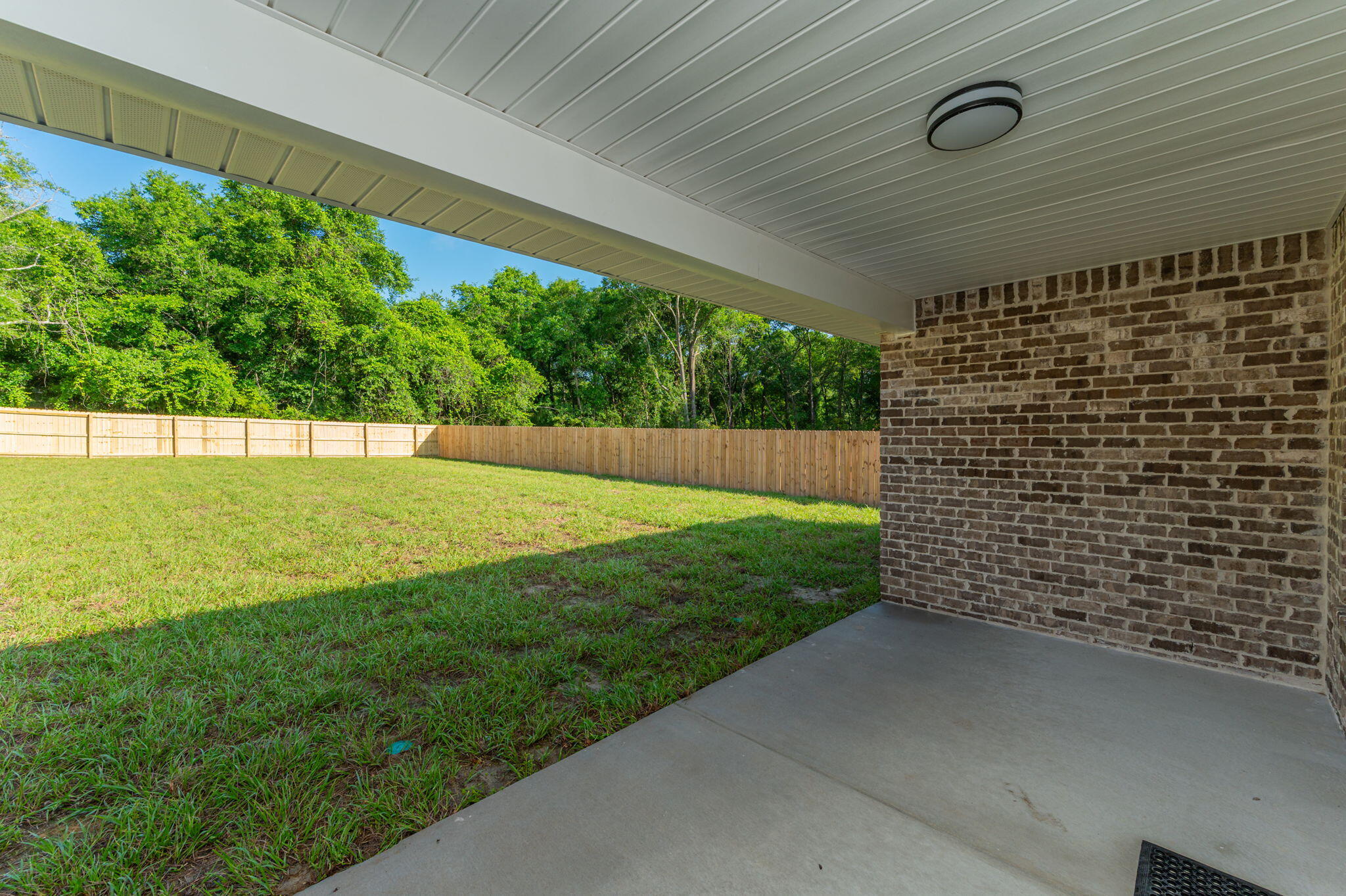 CRESTVIEW LOT 6 BLK 151 - Residential