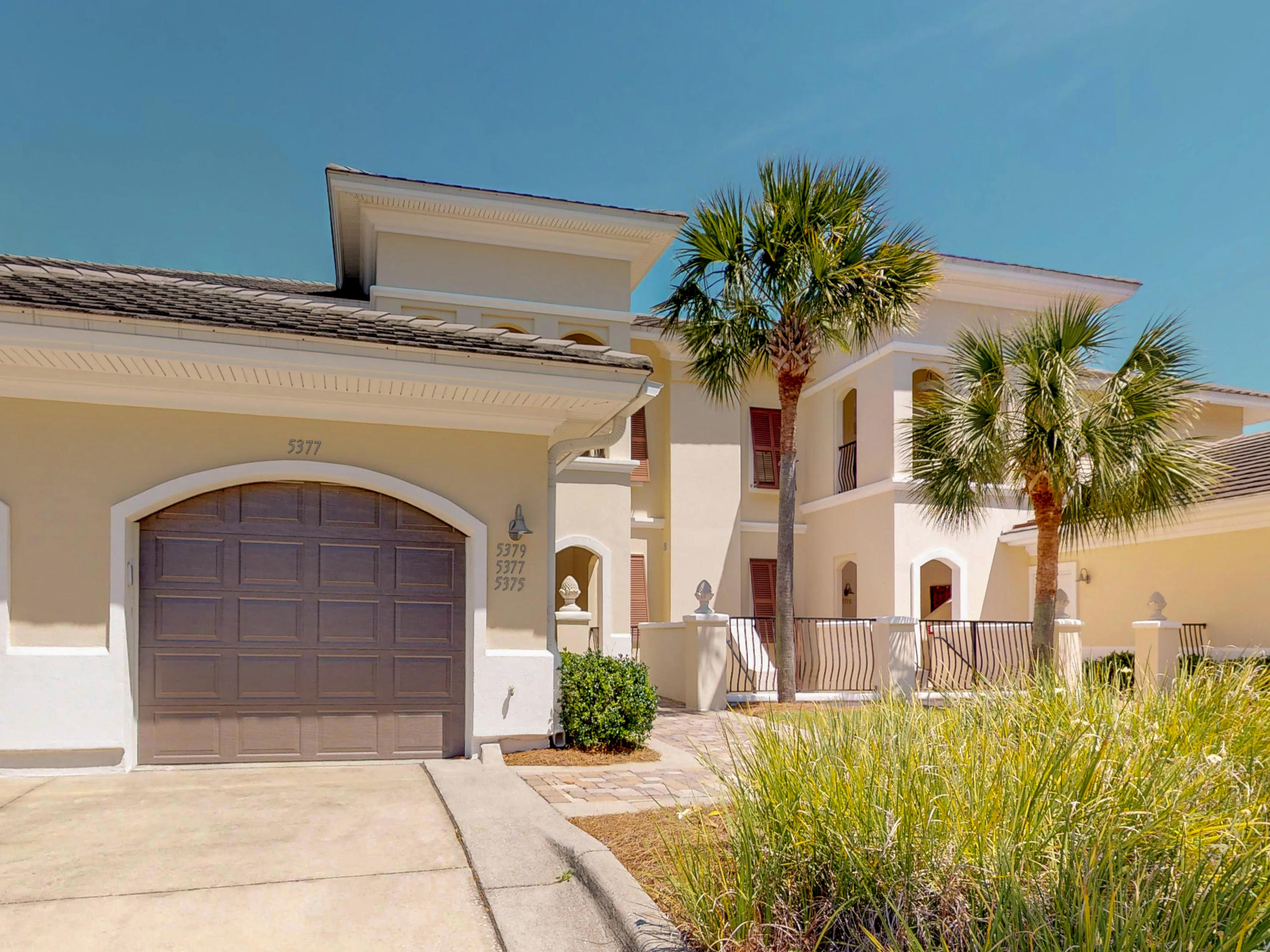 PINE RIDGE - Residential