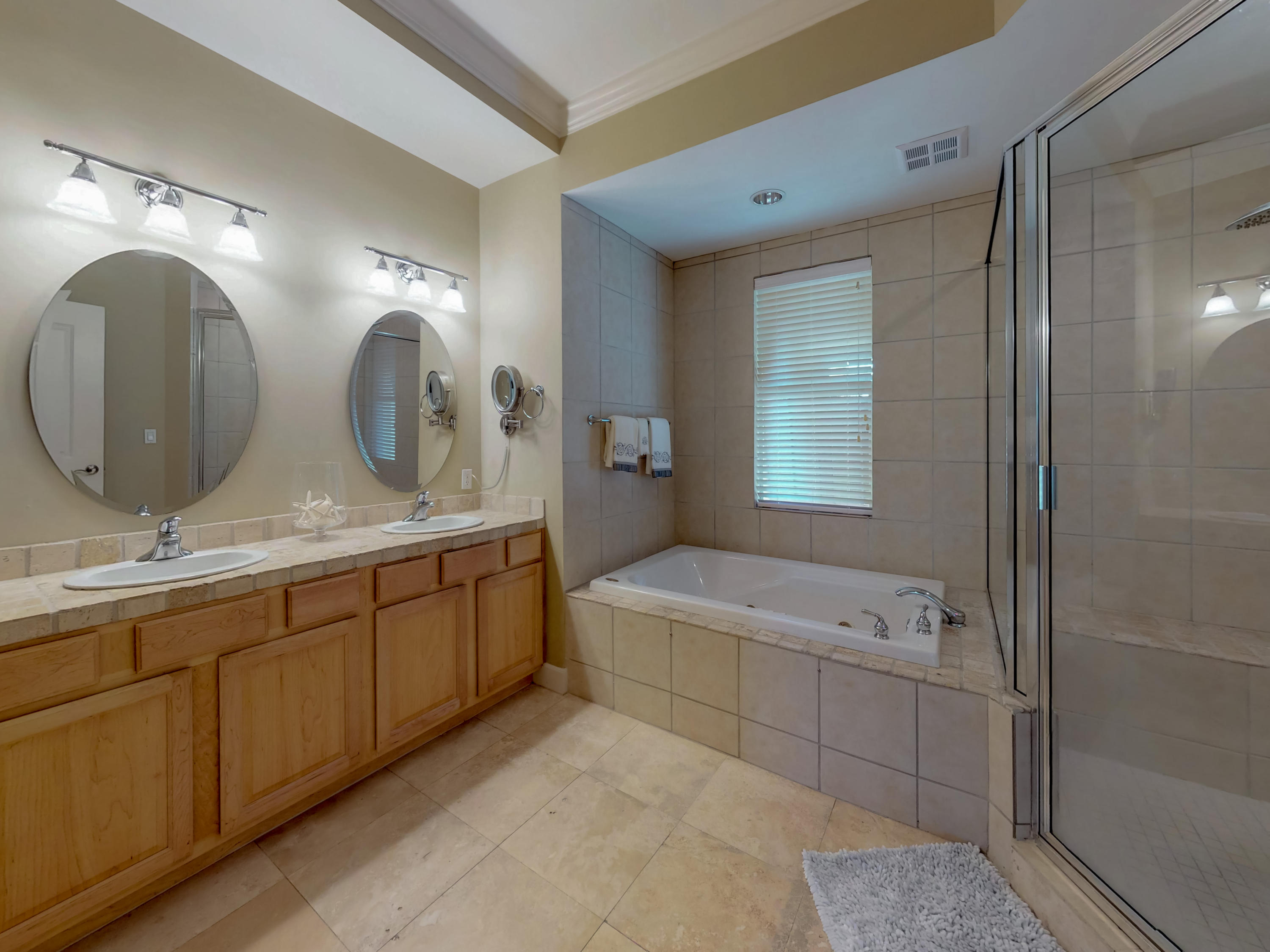 PINE RIDGE - Residential