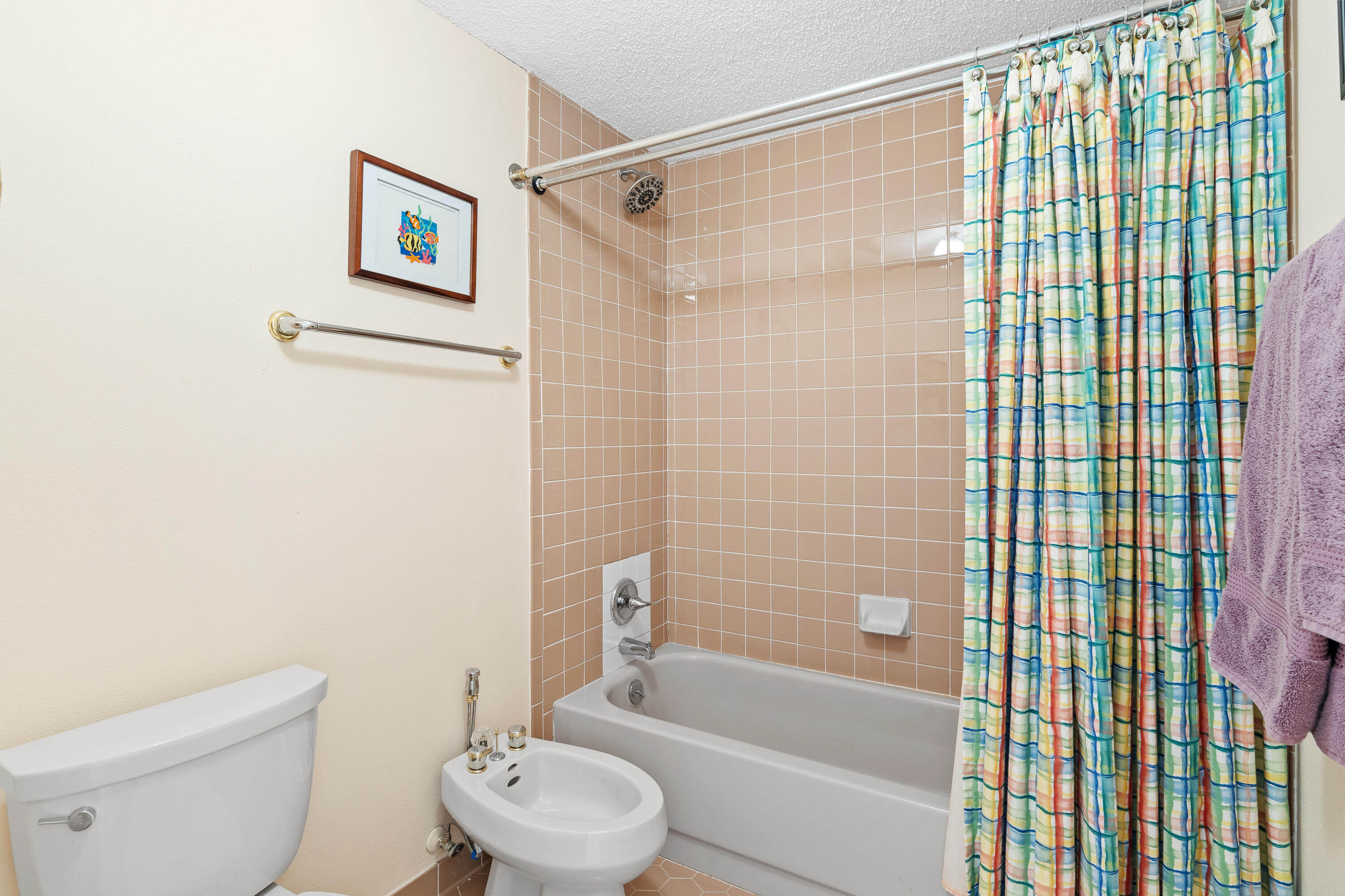 LINKSIDE VILLAGE - Residential