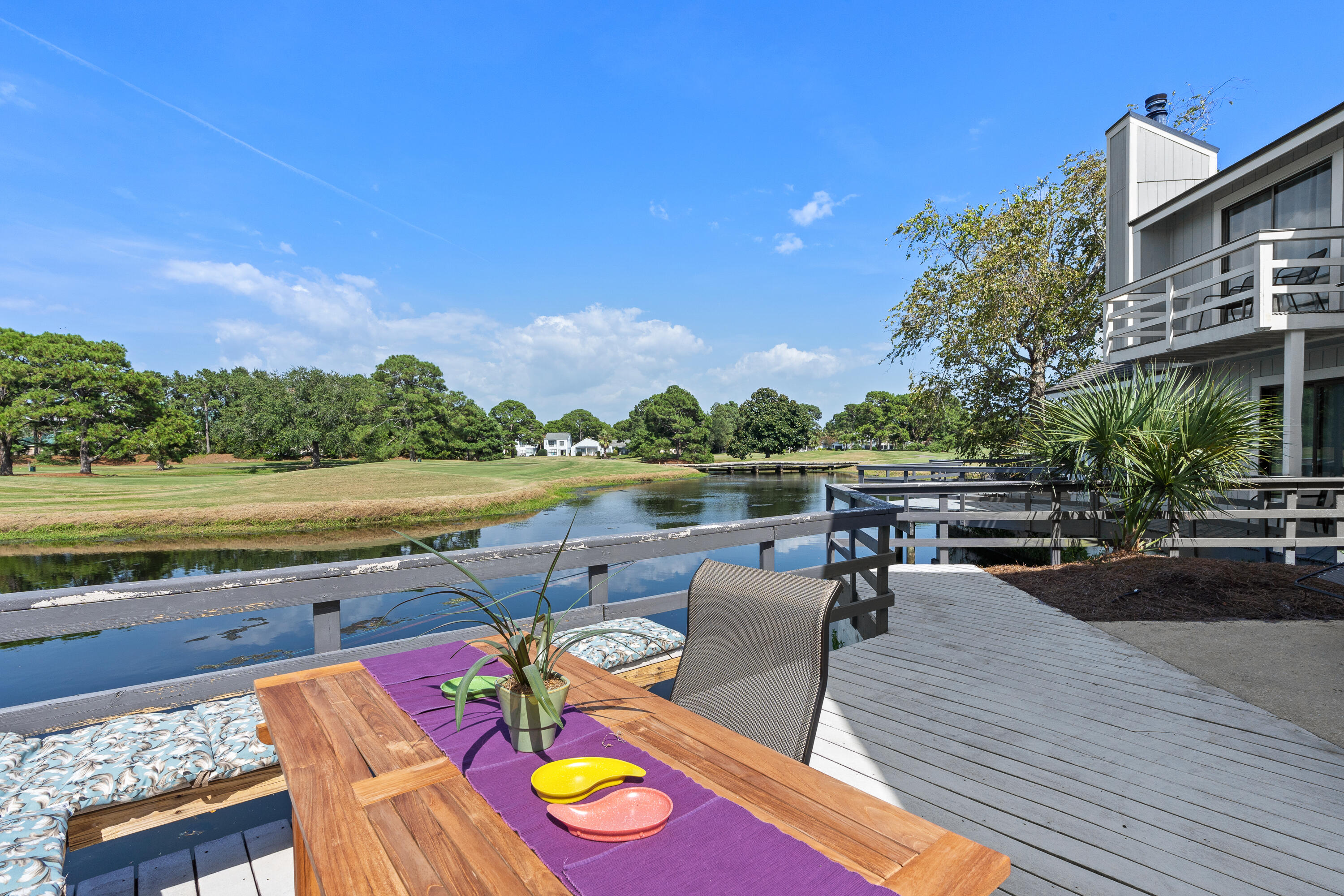 LINKSIDE VILLAGE - Residential