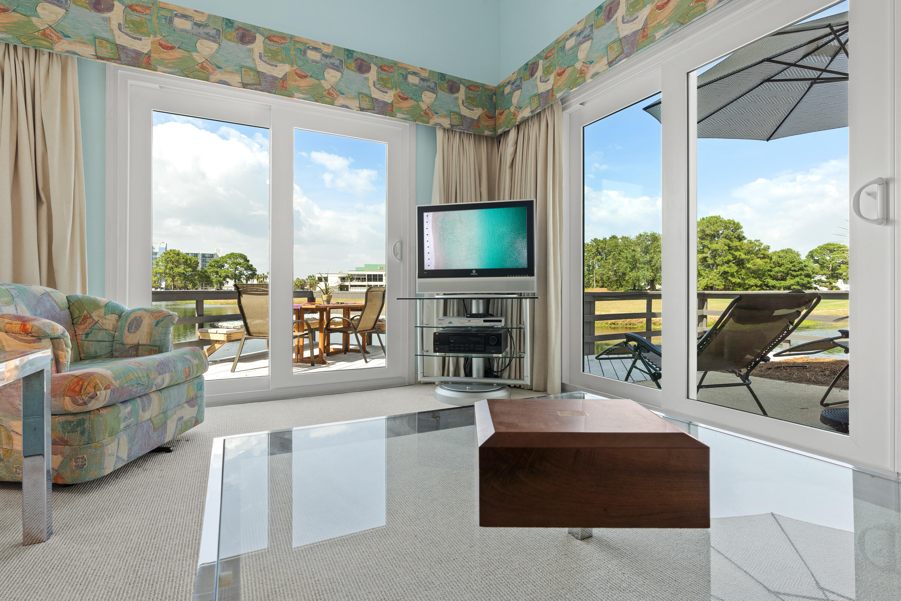 LINKSIDE VILLAGE - Residential