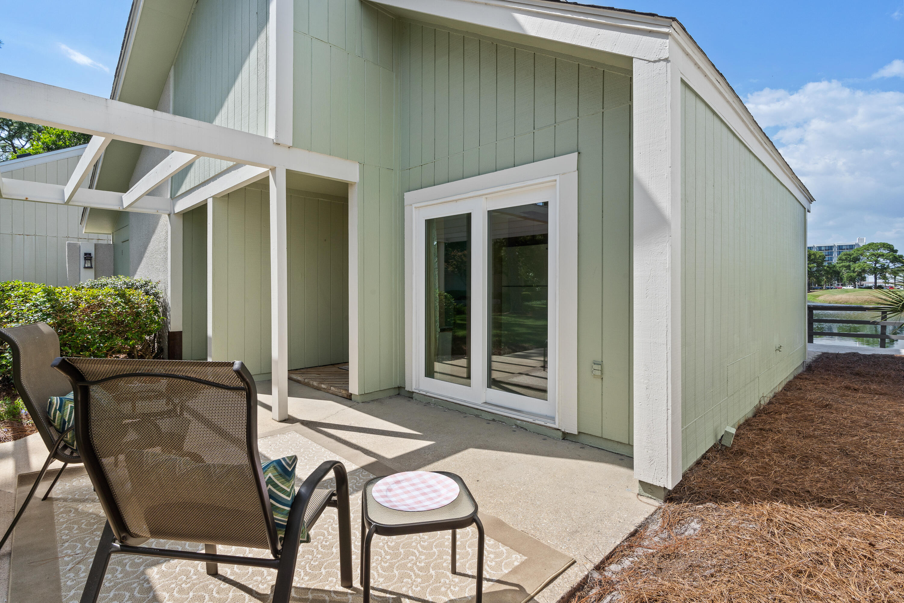 LINKSIDE VILLAGE - Residential