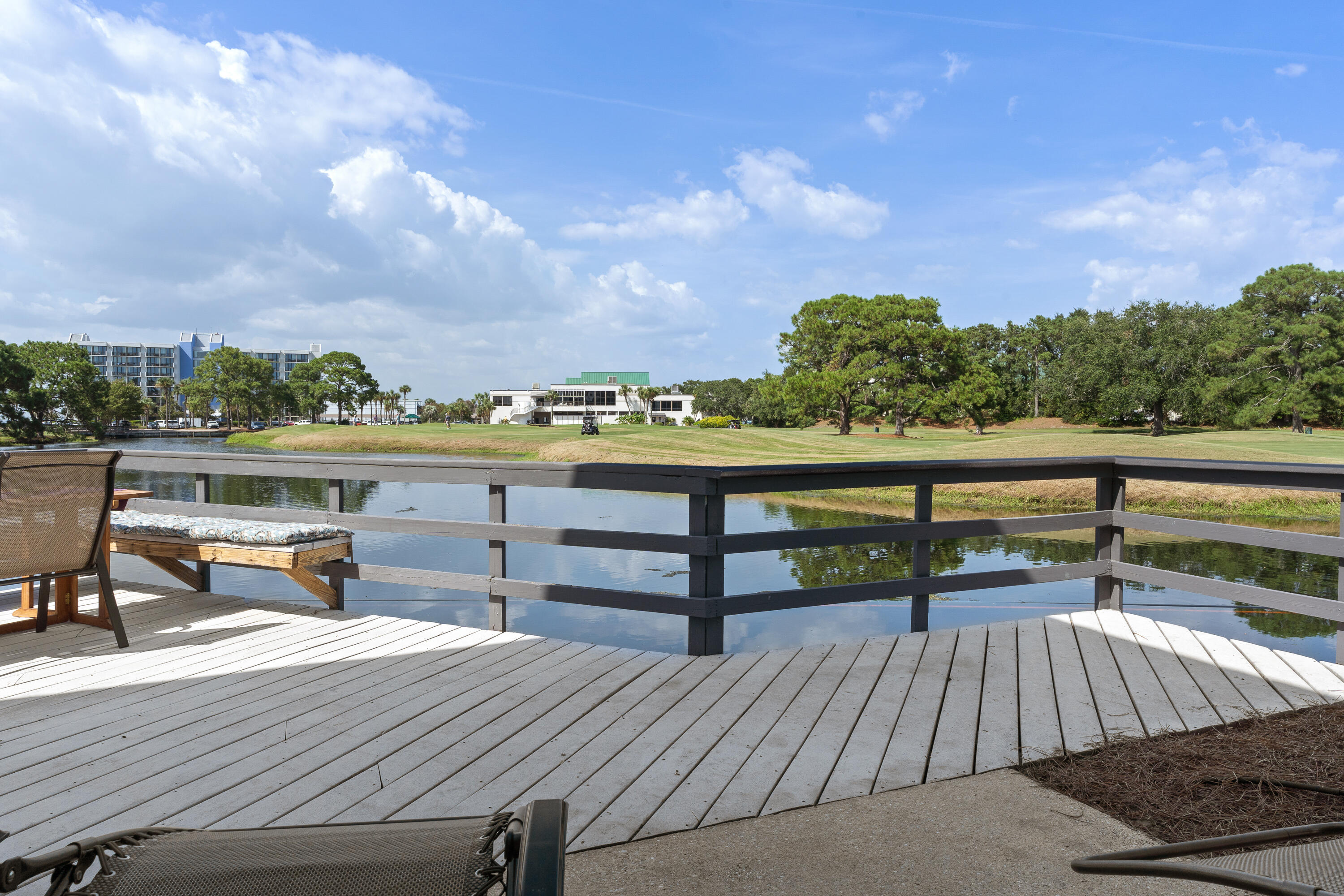 LINKSIDE VILLAGE - Residential