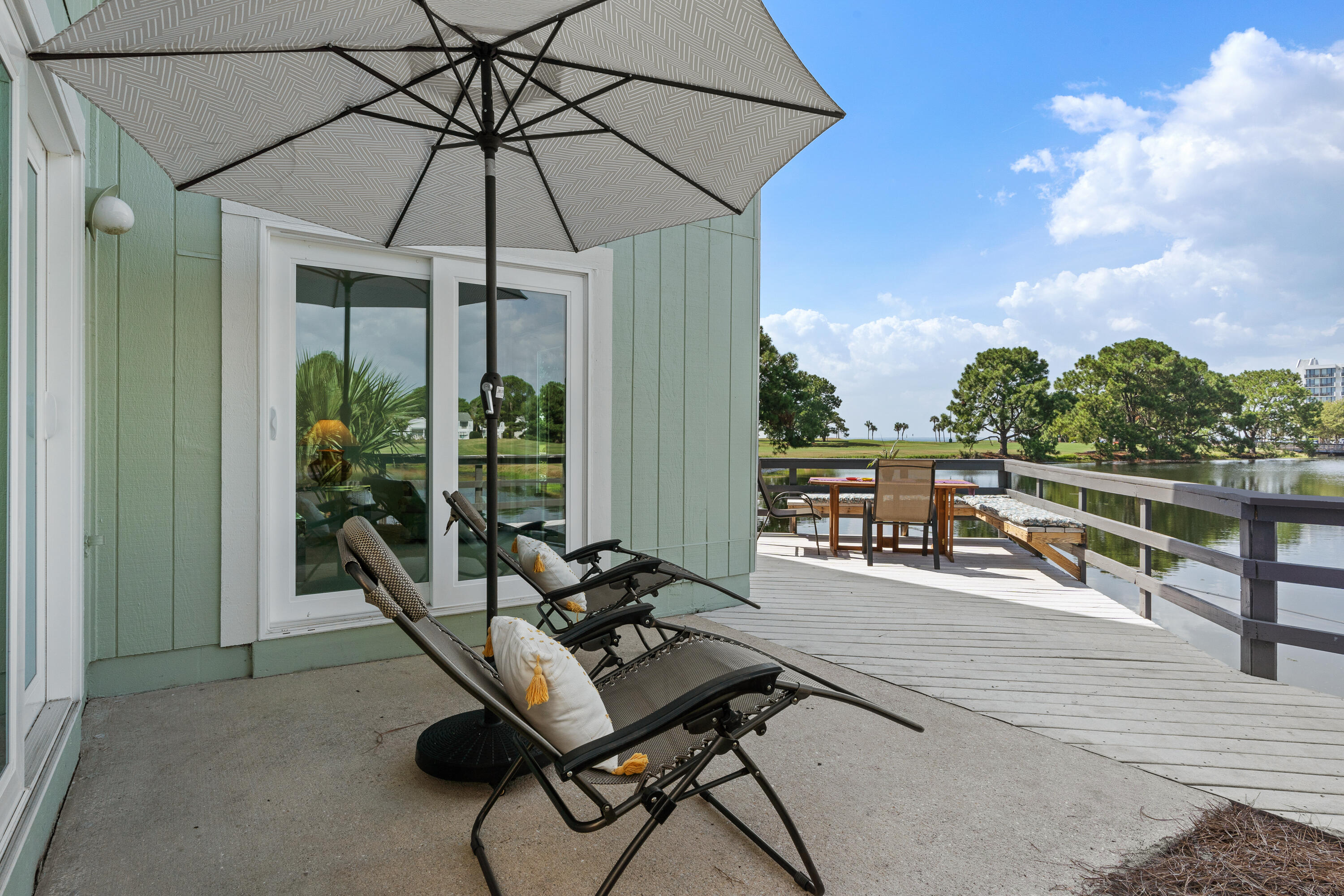 LINKSIDE VILLAGE - Residential