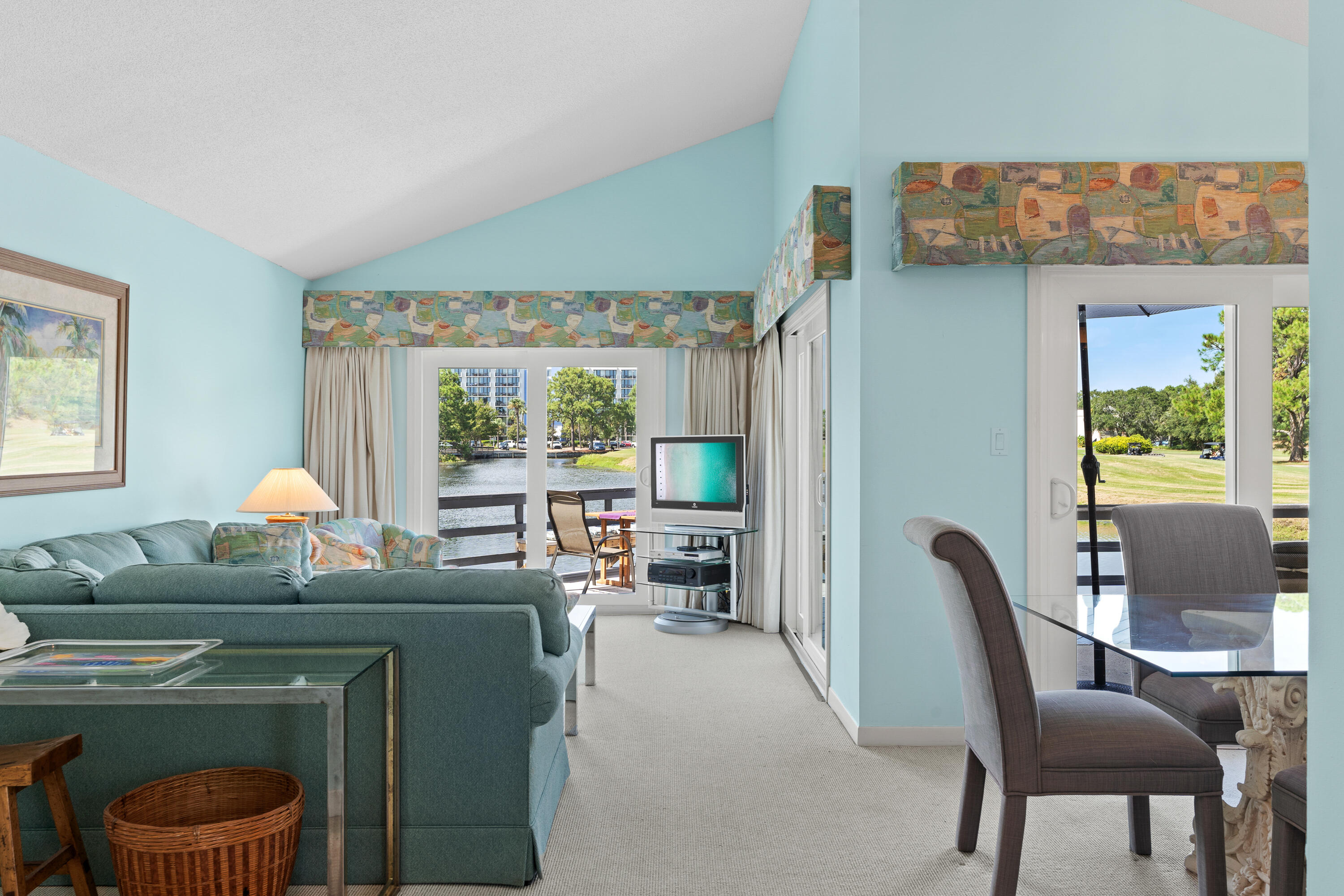 LINKSIDE VILLAGE - Residential