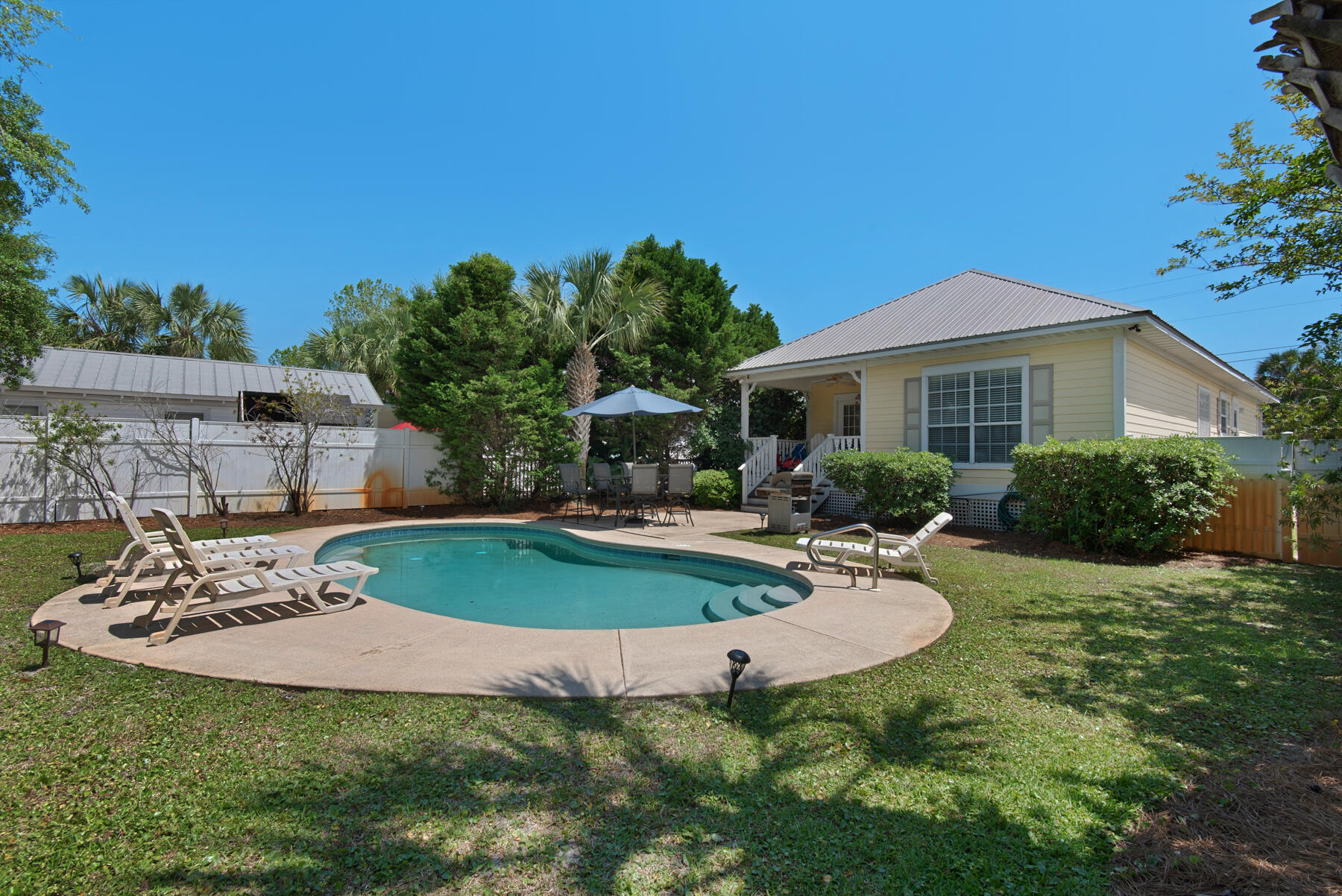 CRYSTAL BEACH - Residential