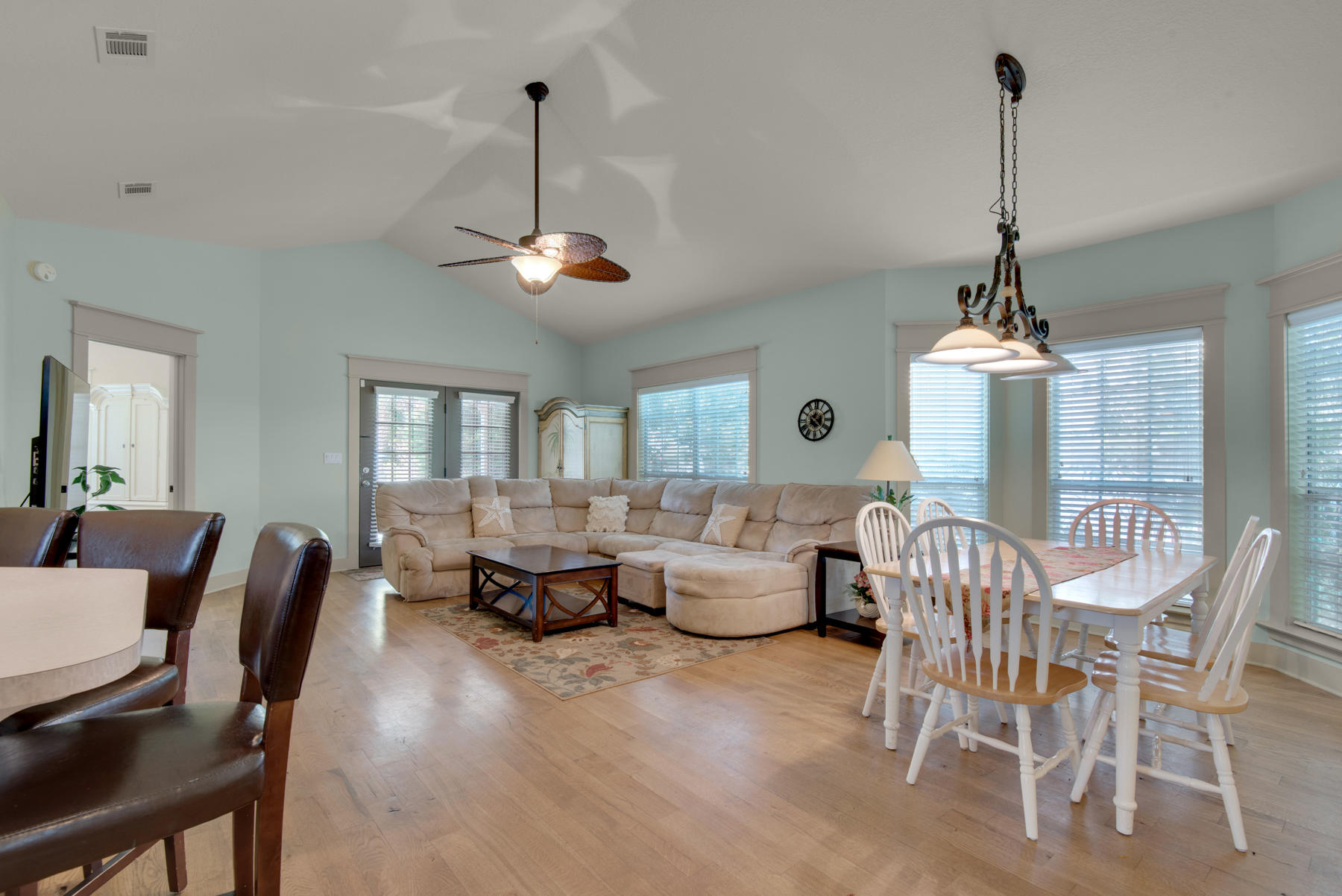 CRYSTAL BEACH - Residential