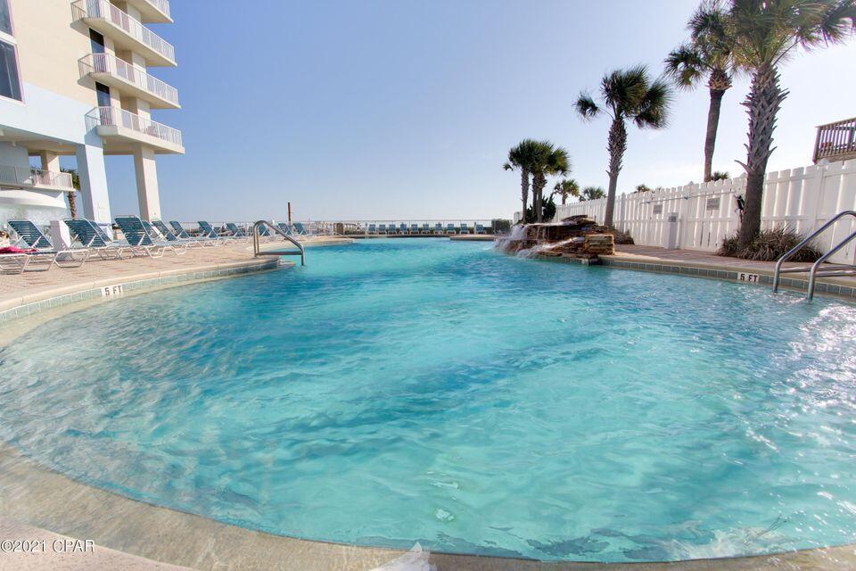 MAJESTIC BEACH TOWERS I - Residential