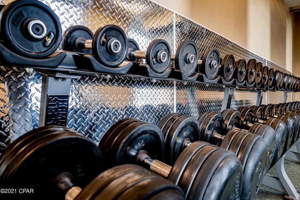 MAJESTIC BEACH TOWERS I - Residential