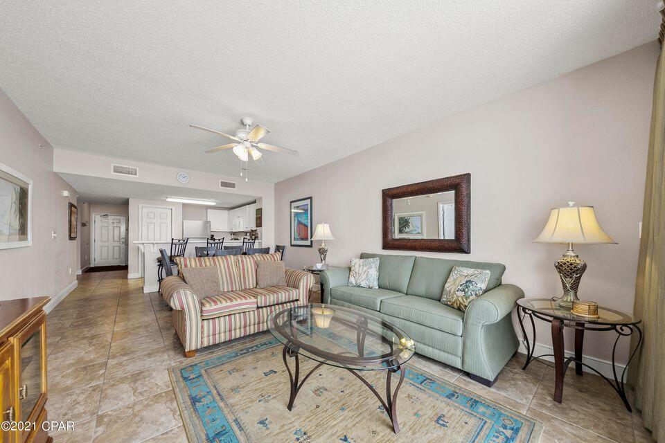 MAJESTIC BEACH TOWERS I - Residential