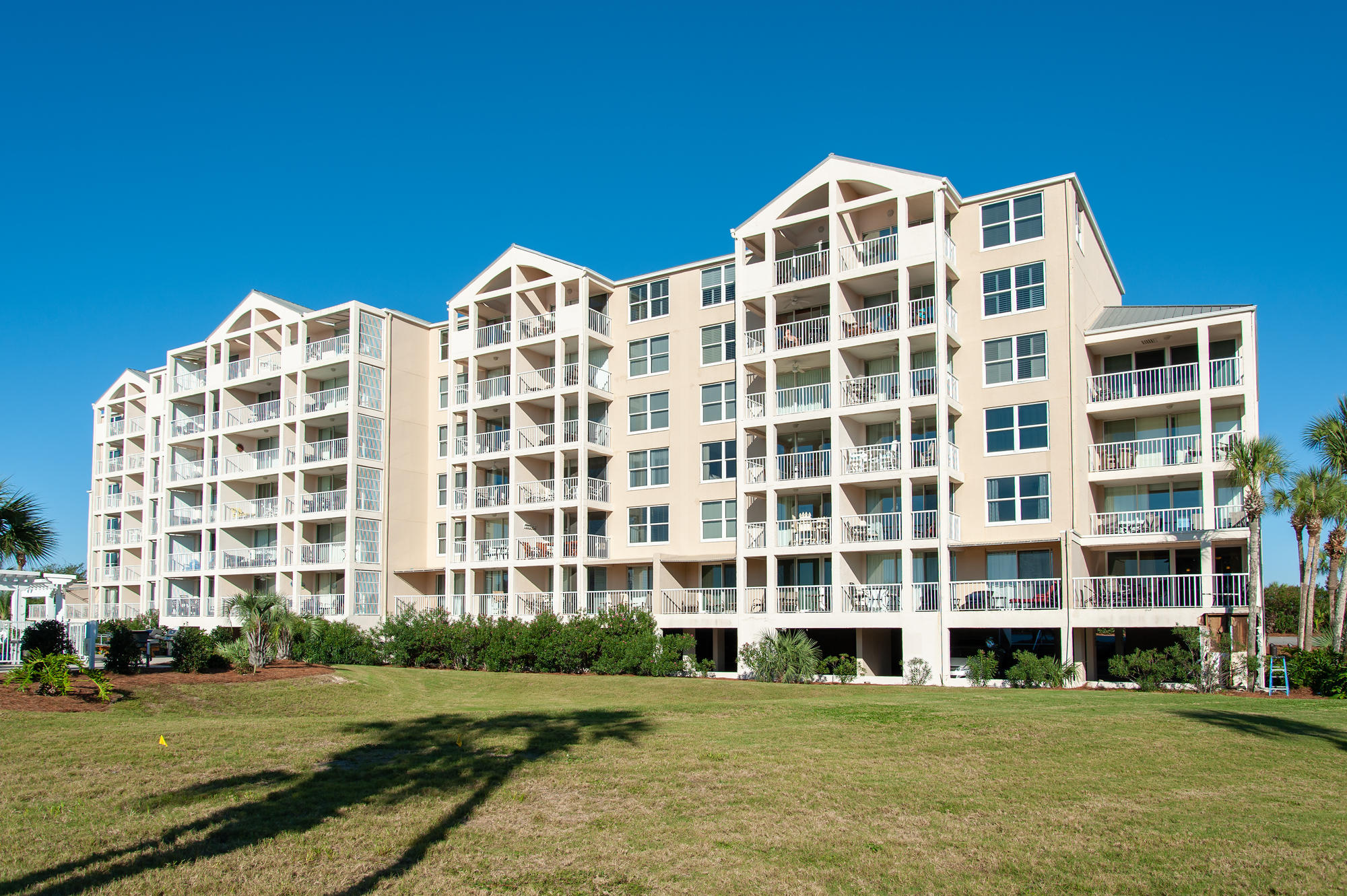 MAGNOLIA HOUSE - Residential