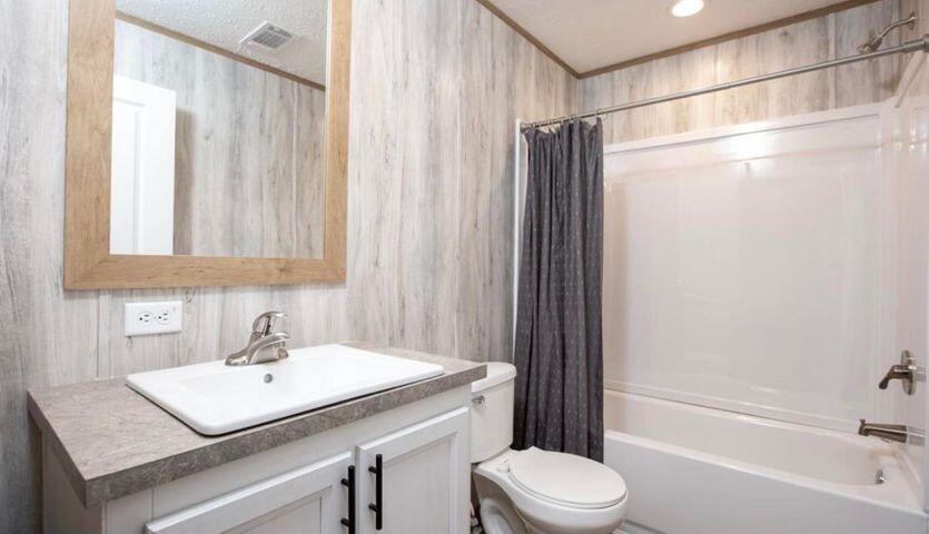 OAKWOOD HILLS UNIT 3 - Residential