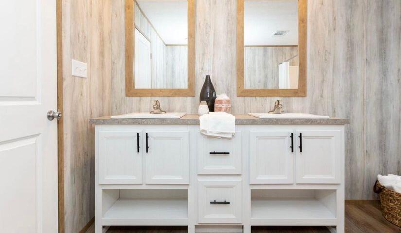 OAKWOOD HILLS UNIT 3 - Residential